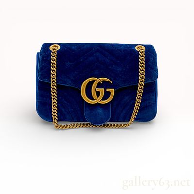 Gucci Blue Velvet GG Marmont Small Matelasse Shoulder Bag. A Gucci GG Marmont small shoulder bag 