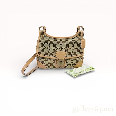 Coach Hamptons Signature Small Flap Shoulder Bag F11524. Coach Hamptons Signature collection 