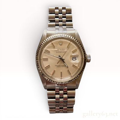 Vintage Rolex Oyster Perpetual Datejust Reference 1601 Wristwatch with Original and Factory 