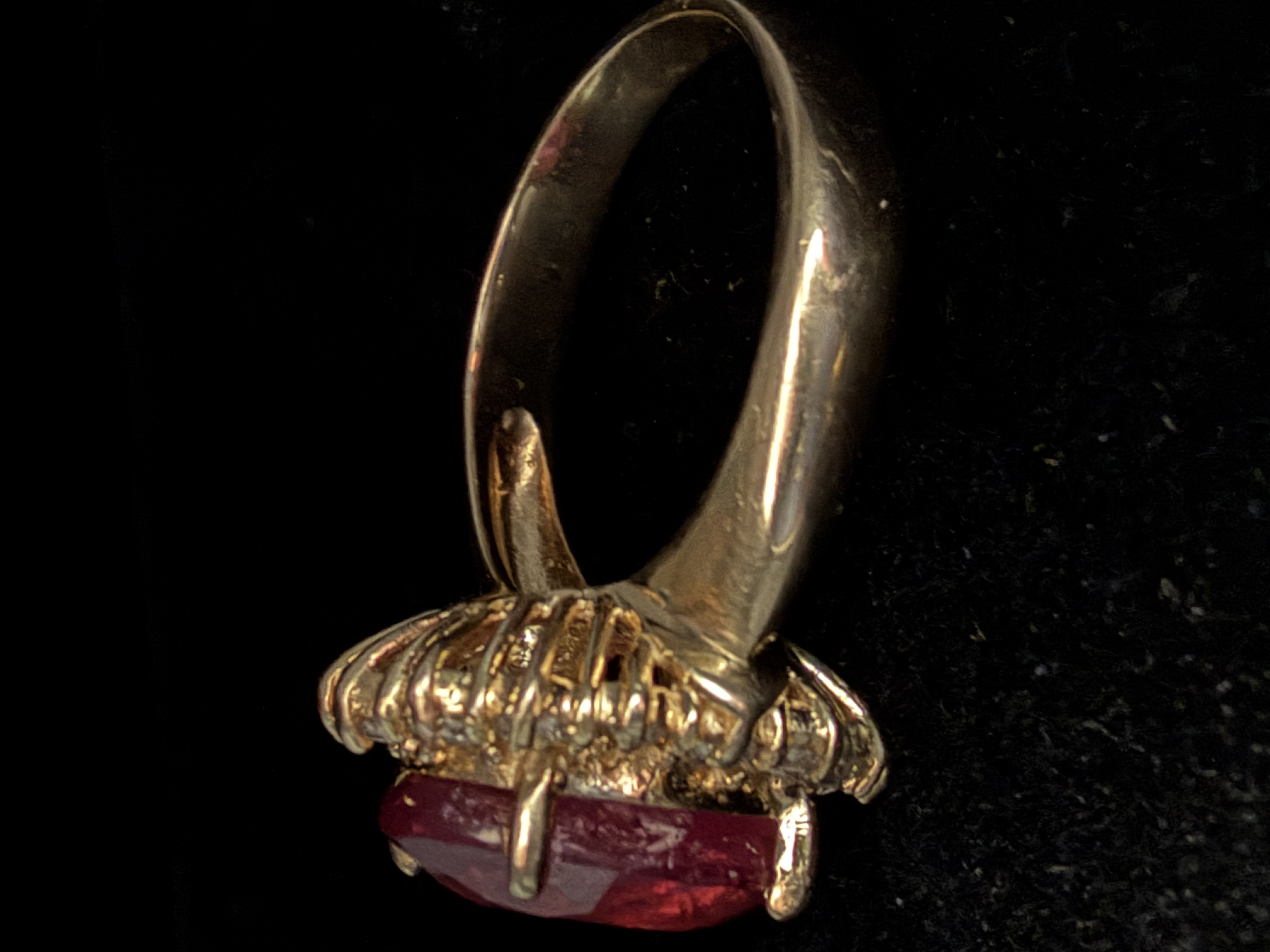 14K Yellow Gold 5.5 Carat Natural Ruby Ring