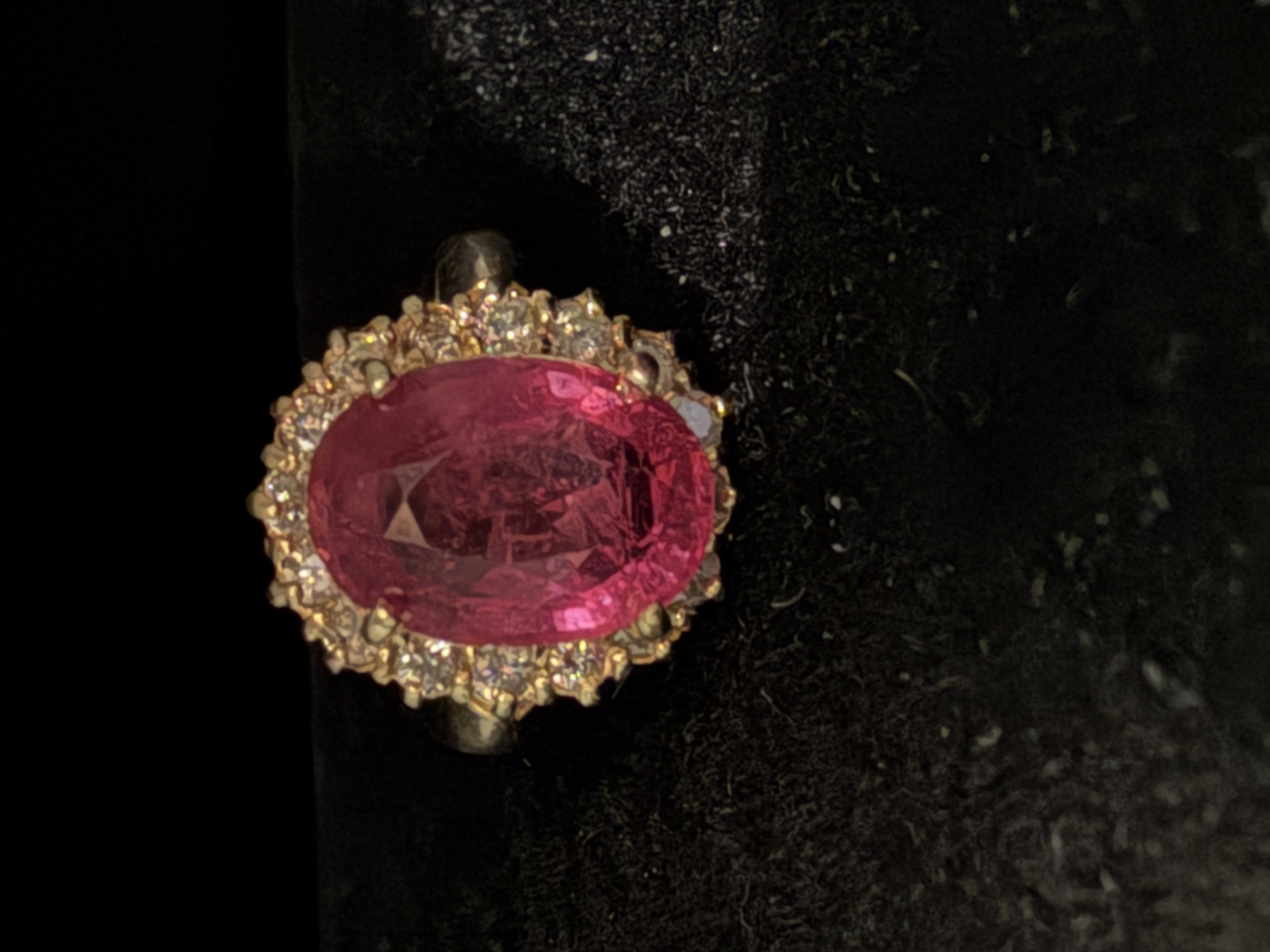 14K Yellow Gold 5.5 Carat Natural Ruby Ring