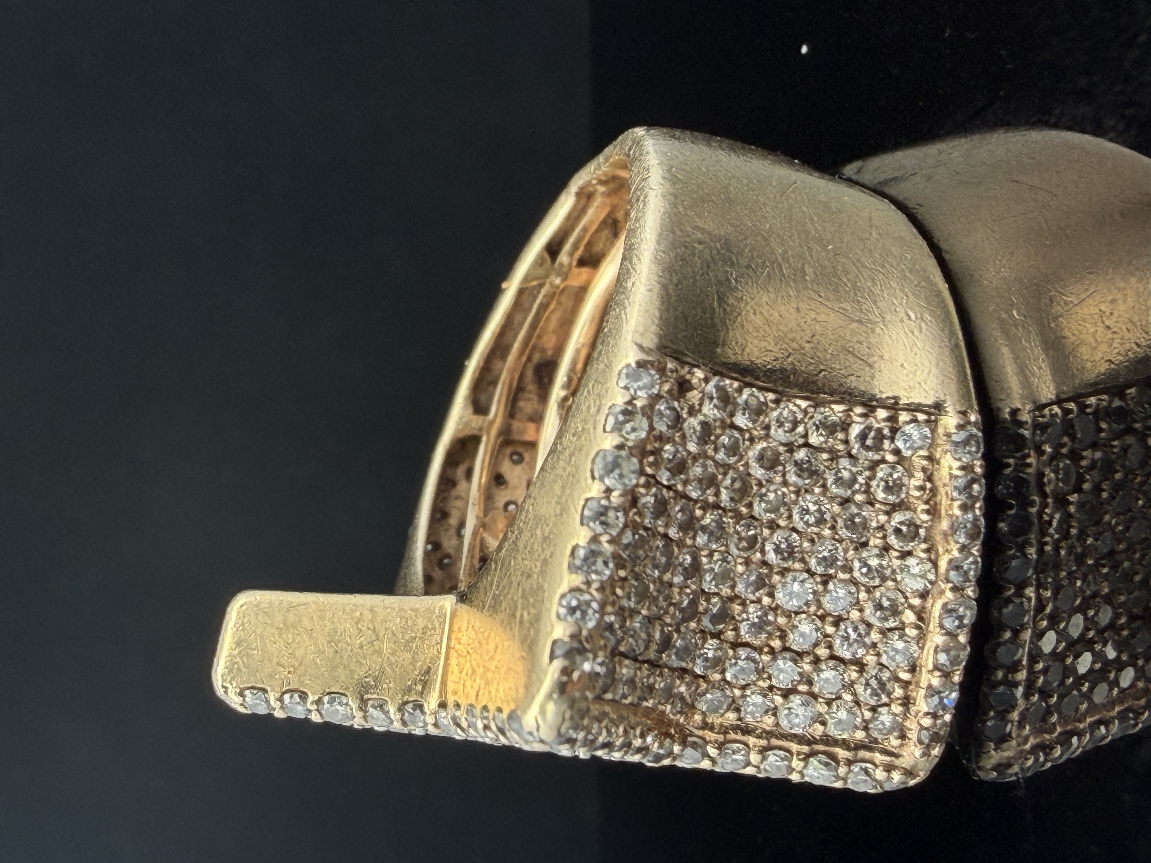 10K Yellow Gold Men’s Diamond Ring. Ring Has Approximately 3 Carats of Natural Diamonds of Si Clarity and H/i Color. the Ring Size Is 4.5 an