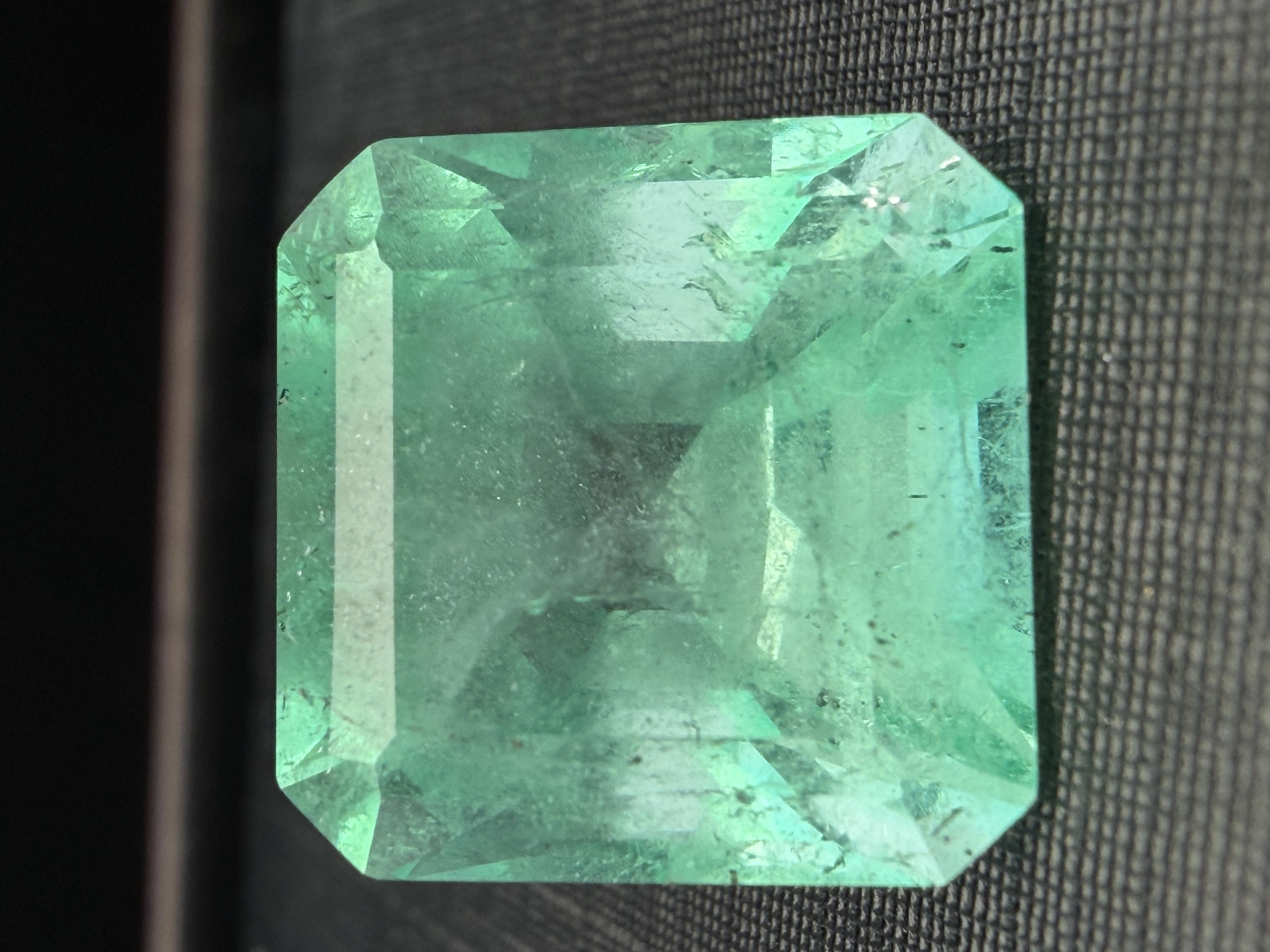 9.25 Carat Loose Large Natural Emerald Gemstone