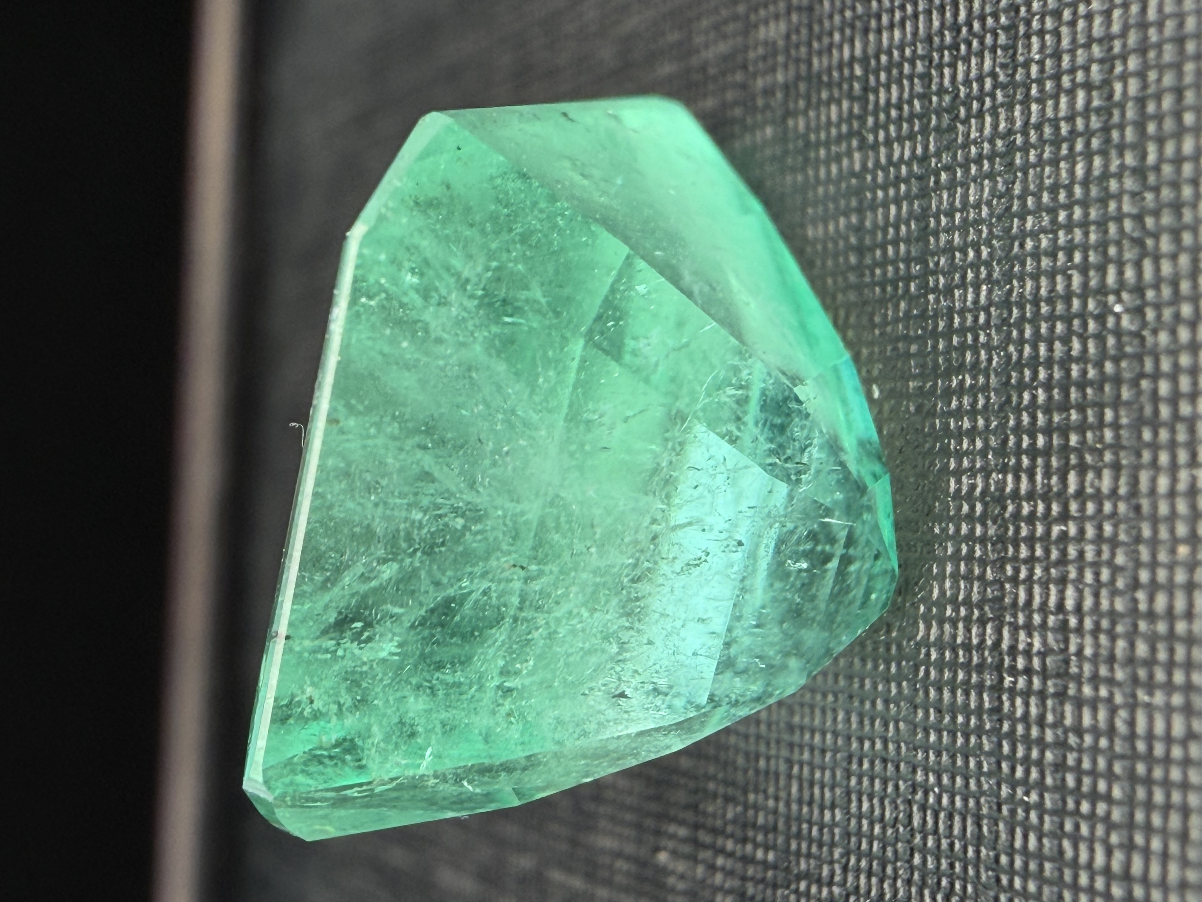 9.25 Carat Loose Large Natural Emerald Gemstone