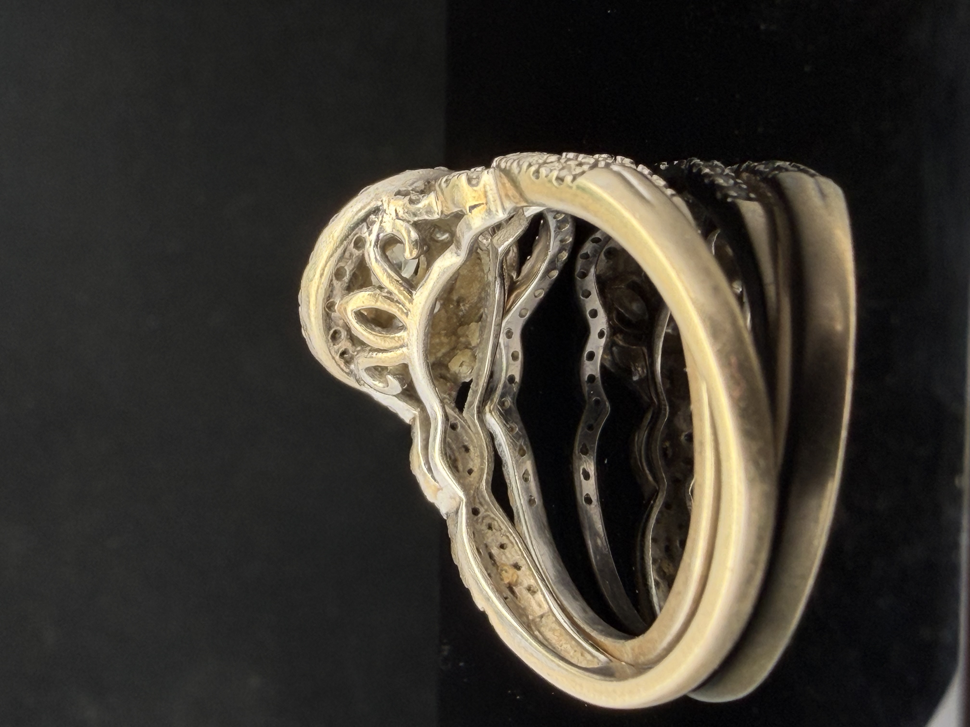 Estate 14K White Gold Diamond Ring