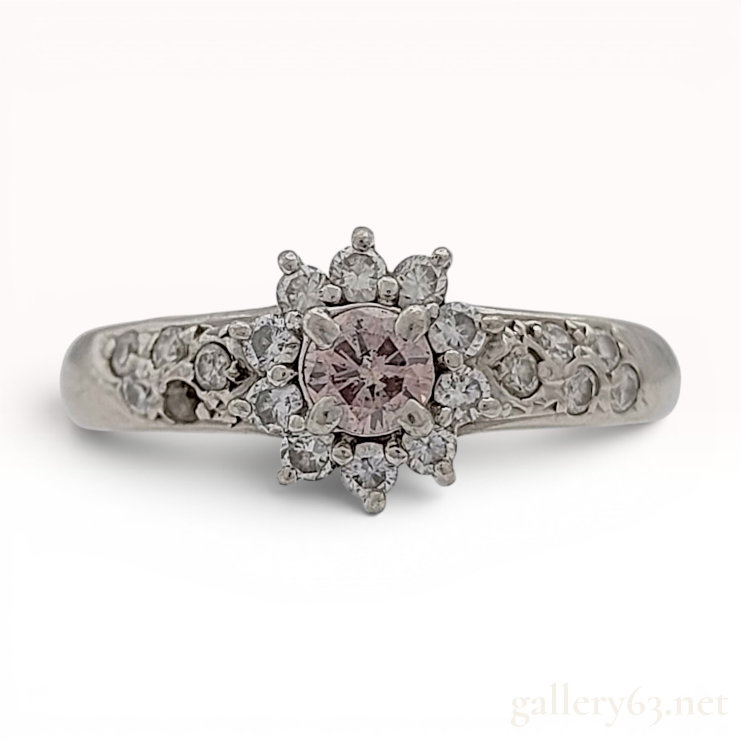 Natural Pink Diamond and Colorless Diamond Cluster Ring in Pt900 Platinum by Jewelry Maki