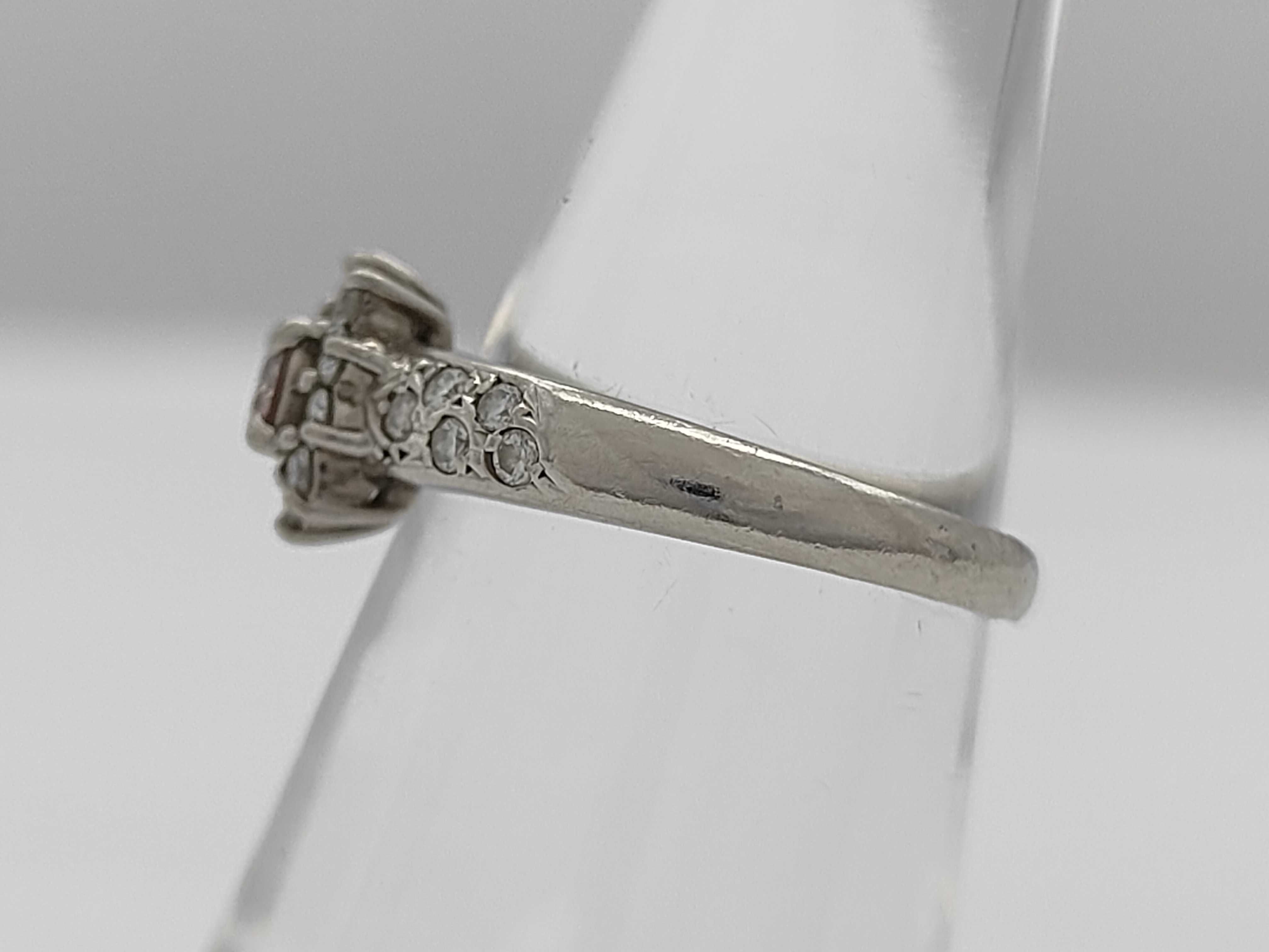 Natural Pink Diamond and Colorless Diamond Cluster Ring in Pt900 Platinum by Jewelry Maki