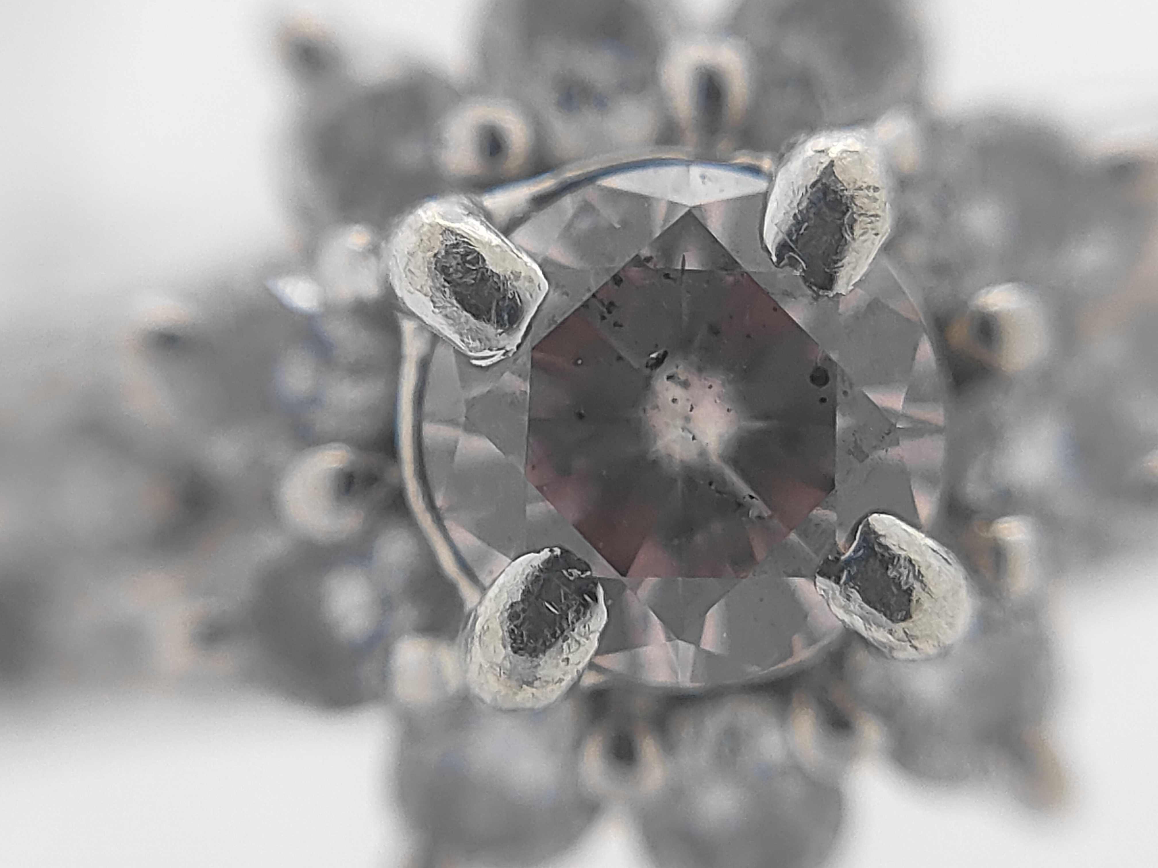Natural Pink Diamond and Colorless Diamond Cluster Ring in Pt900 Platinum by Jewelry Maki