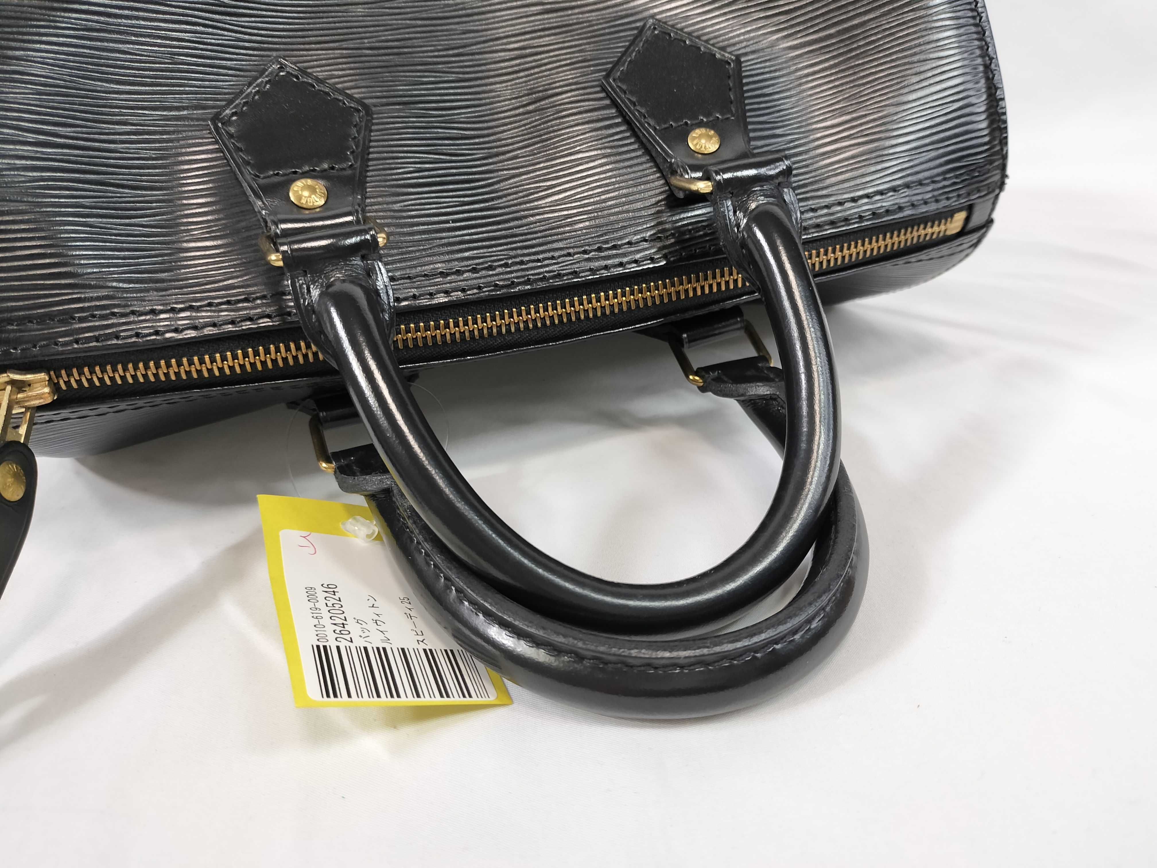 Louis Vuitton Black Epi Leather Speedy 25 Handbag