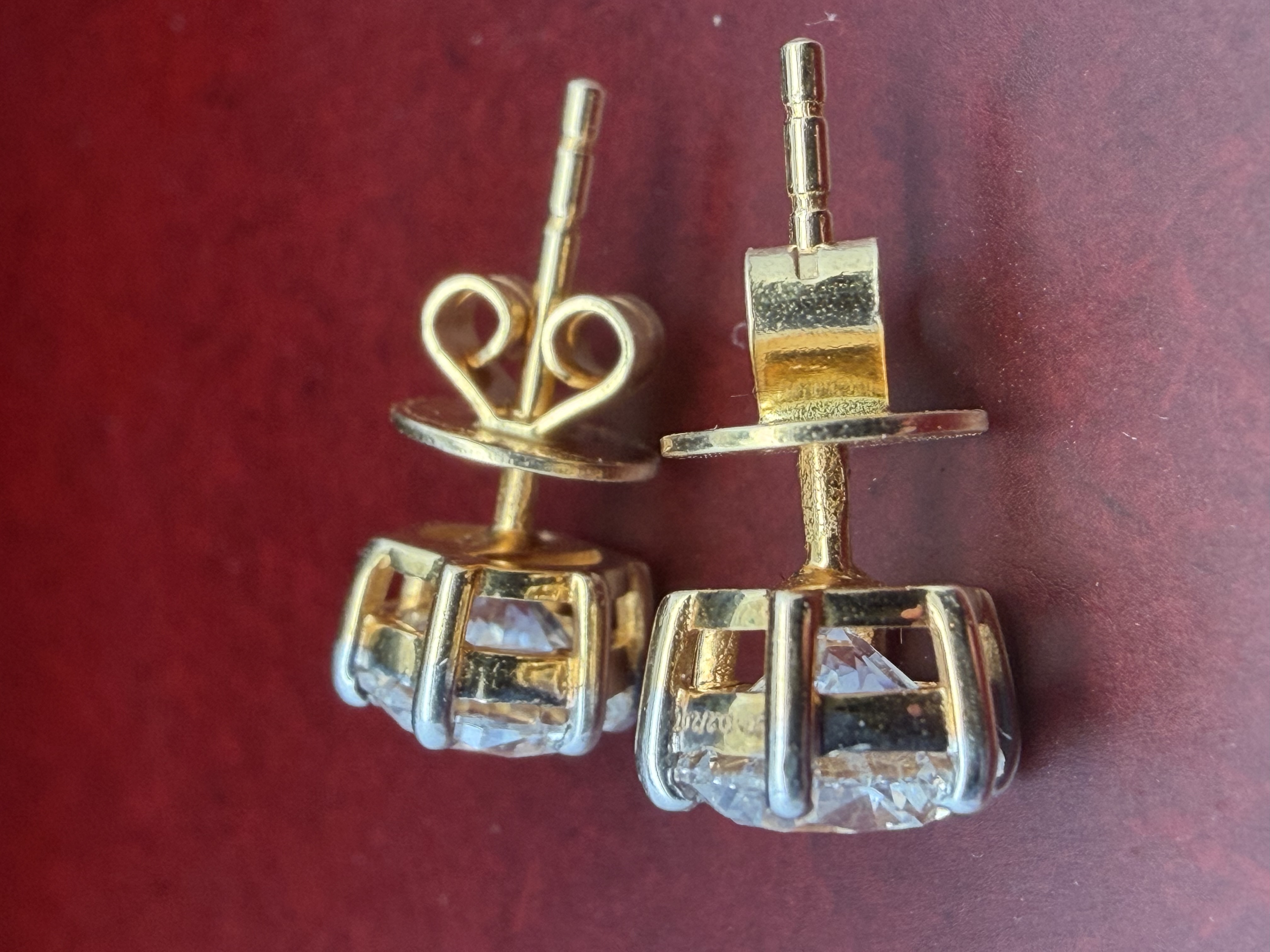 2cttw 18K Yellow Gold Lab Diamond Studs