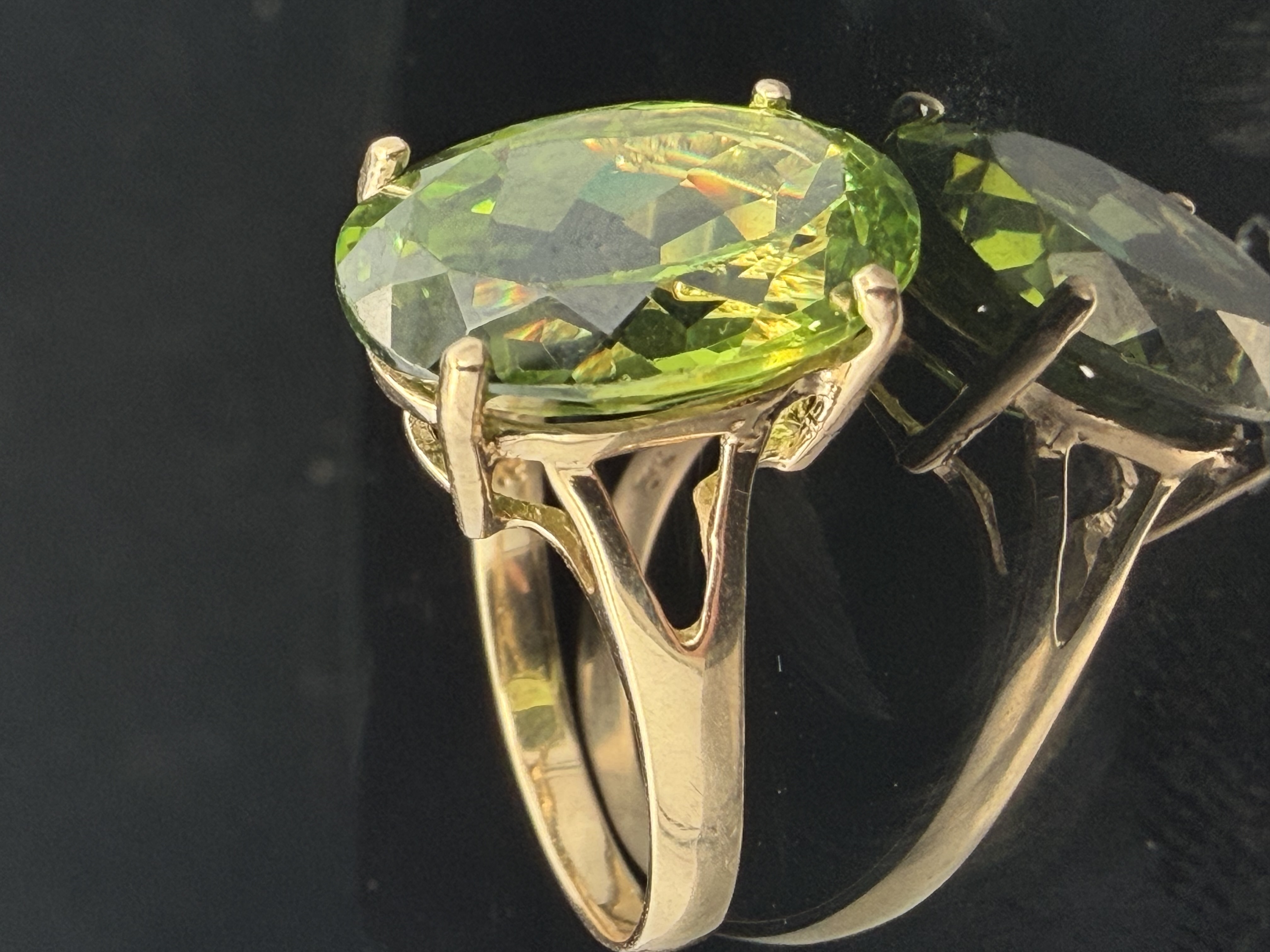 14K Yellow Gold 6 Carat Peridot Ring