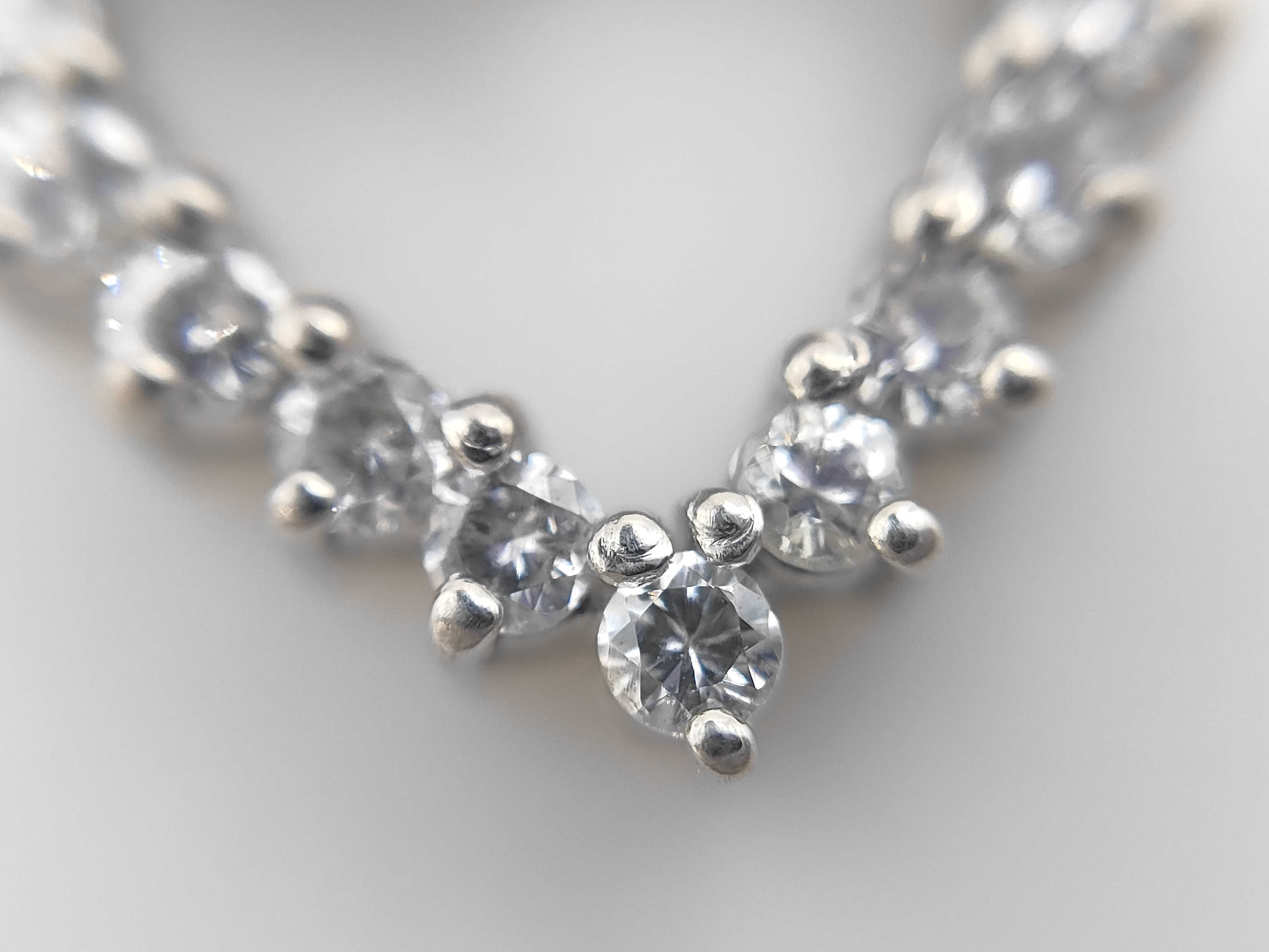 Diamond and Pt900 Platinum Heart Shaped Pendant, 2.8g