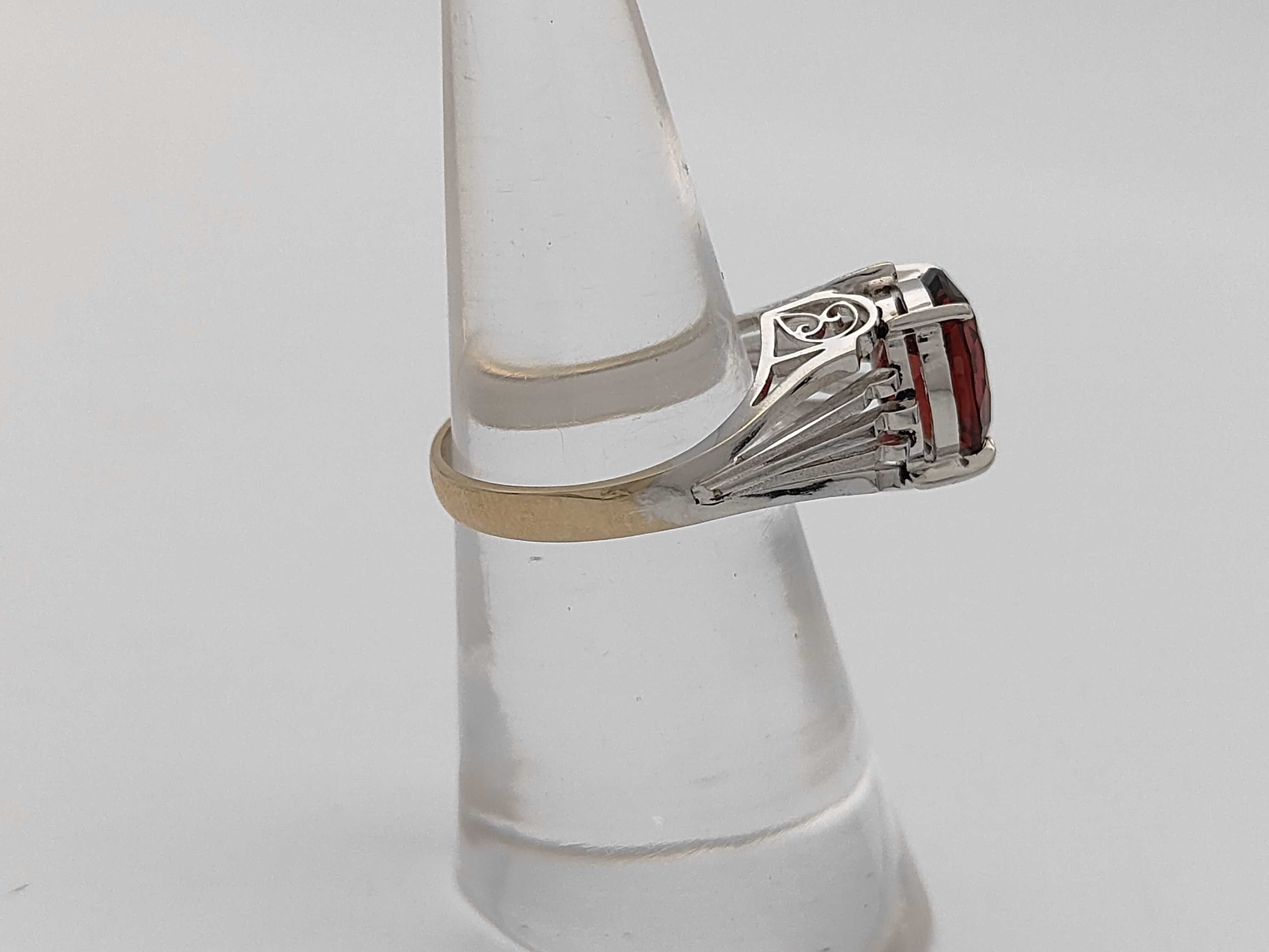 14 Karat Two-Tone Gold and Garnet Cocktail Ring