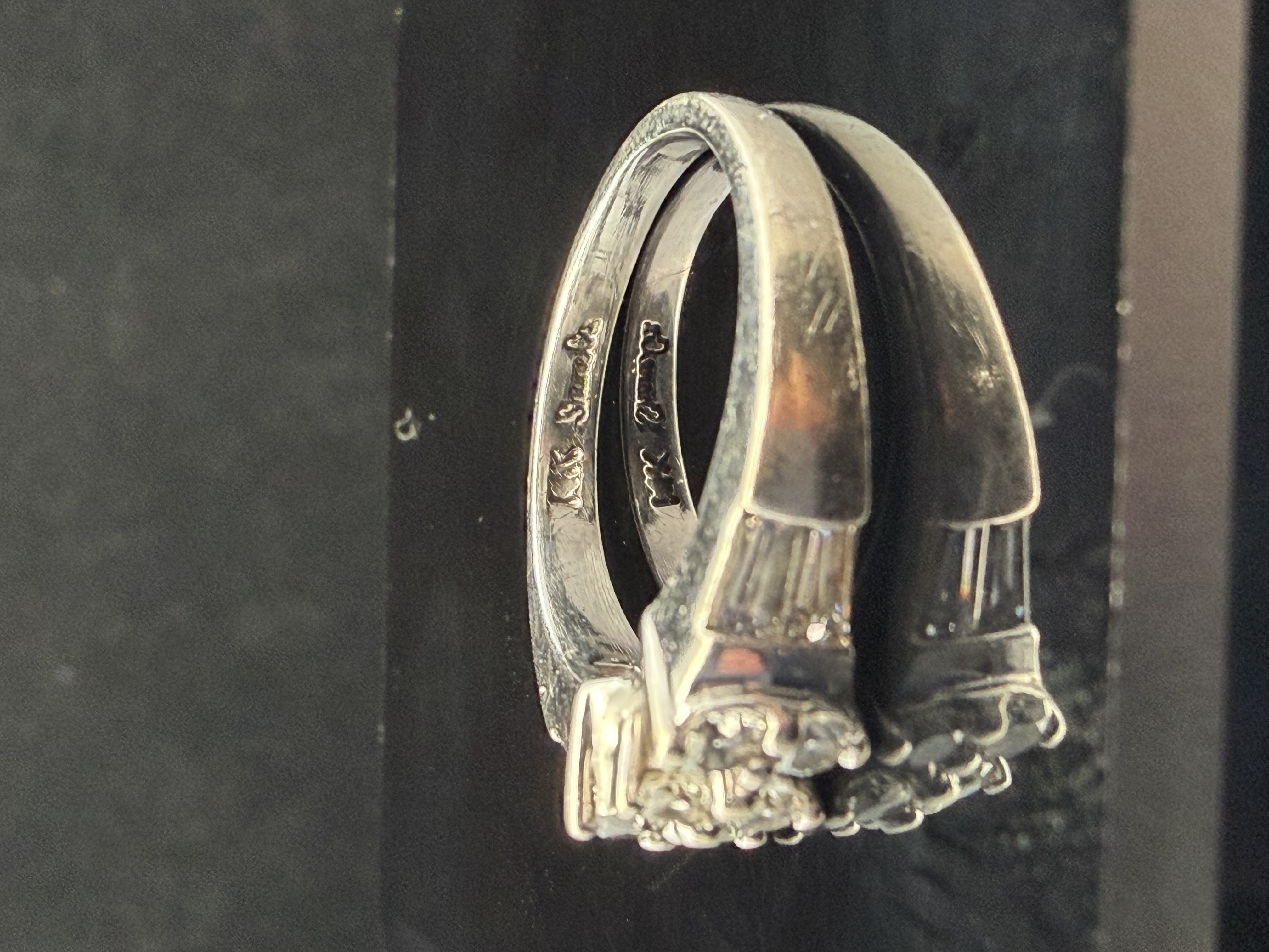 14K White Gold Diamond Ring