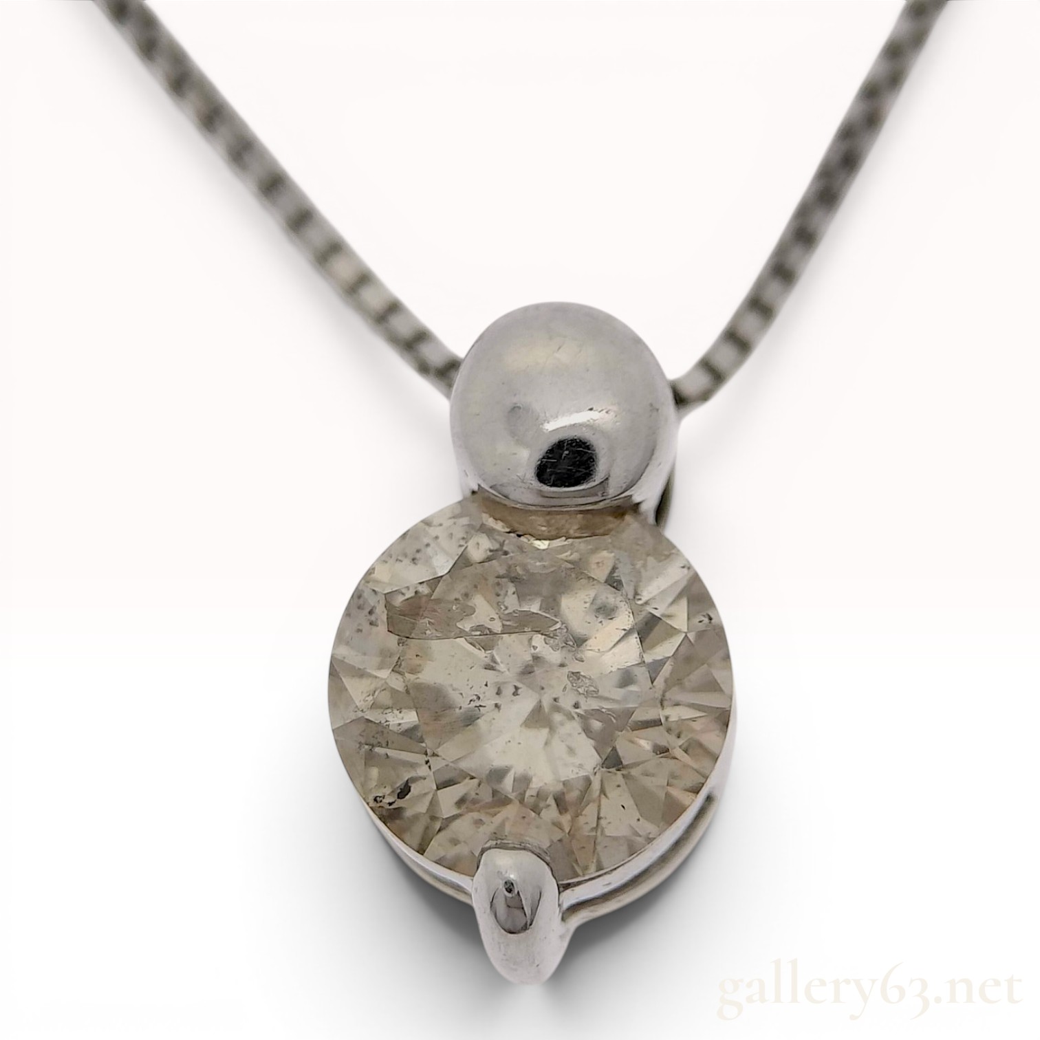 18 Karat White Gold and 0.50 Carat Diamond Solitaire Pendant Necklace