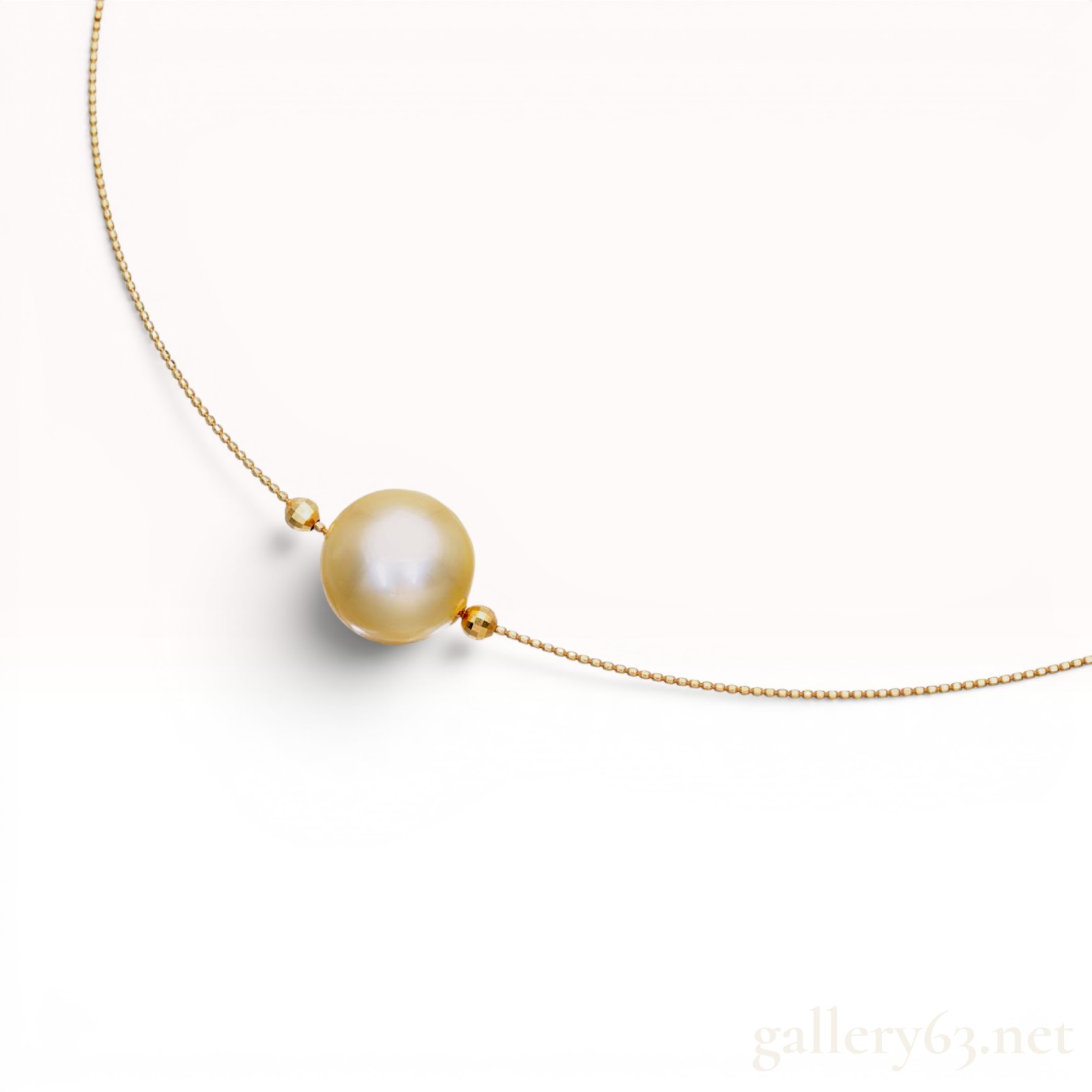 Nanyang Golden Pearl and 18 Karat Yellow Gold Solitaire Pendant Necklace