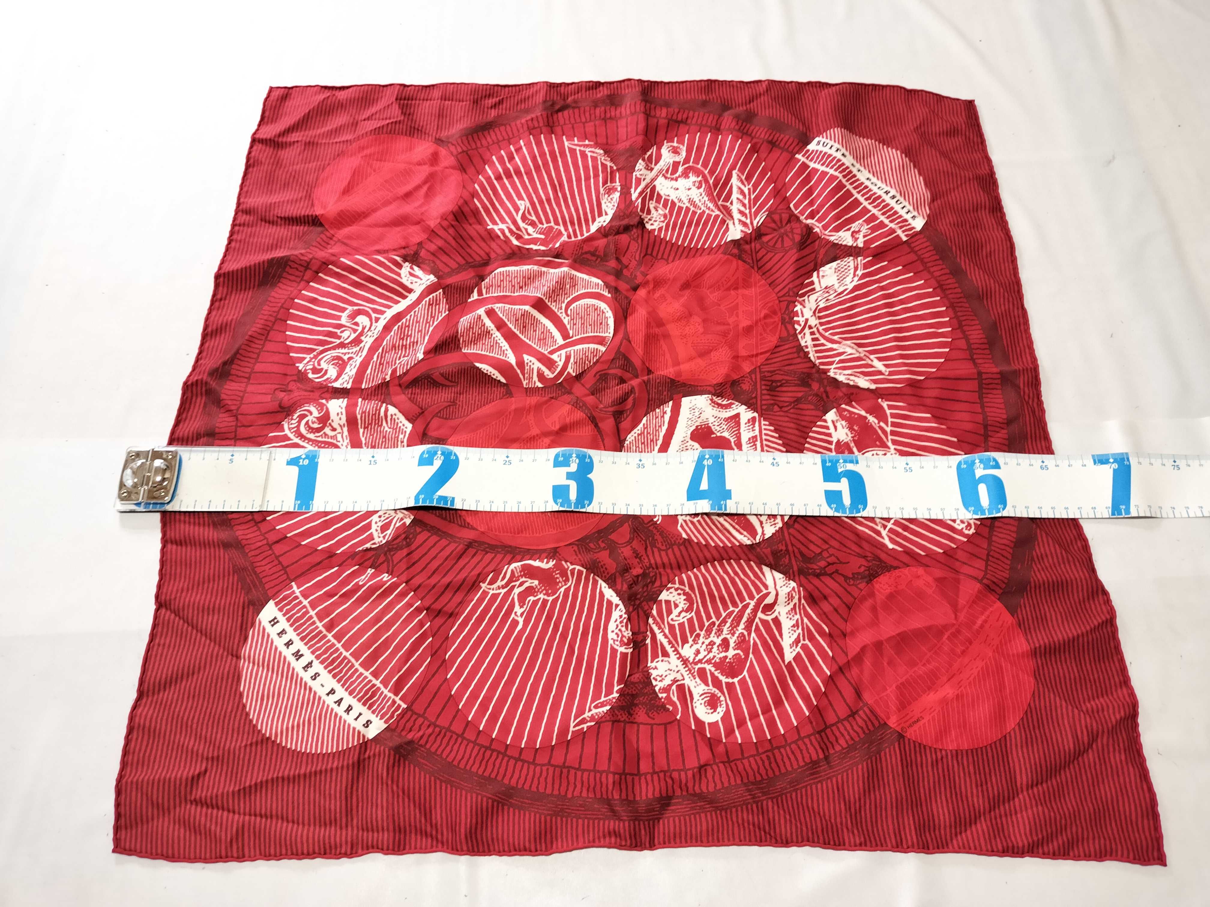 Hermès Suite et Poursuite Silk Scarf