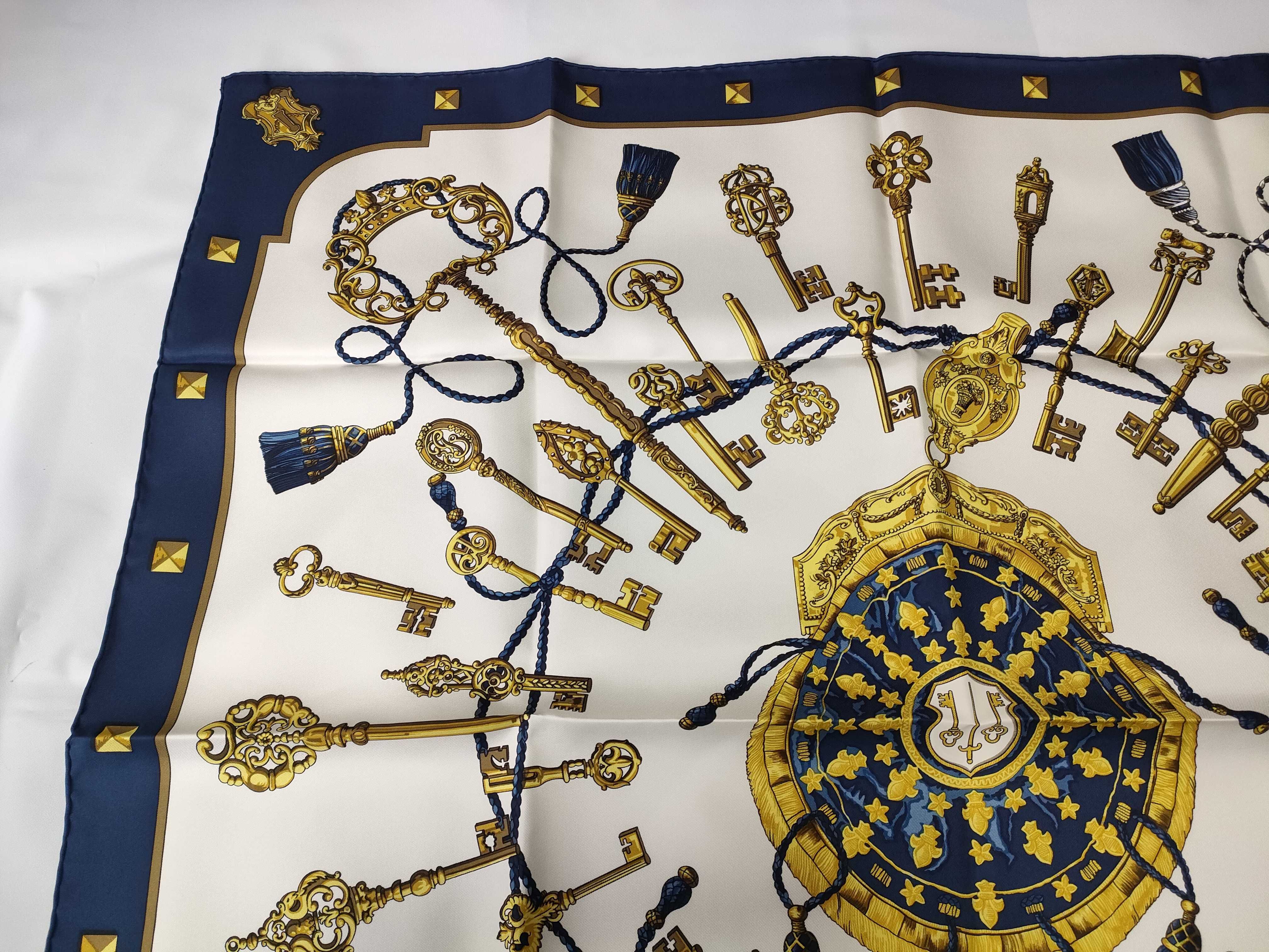 Hermès Les Clefs Silk Scarf with Original Box and Accessories
