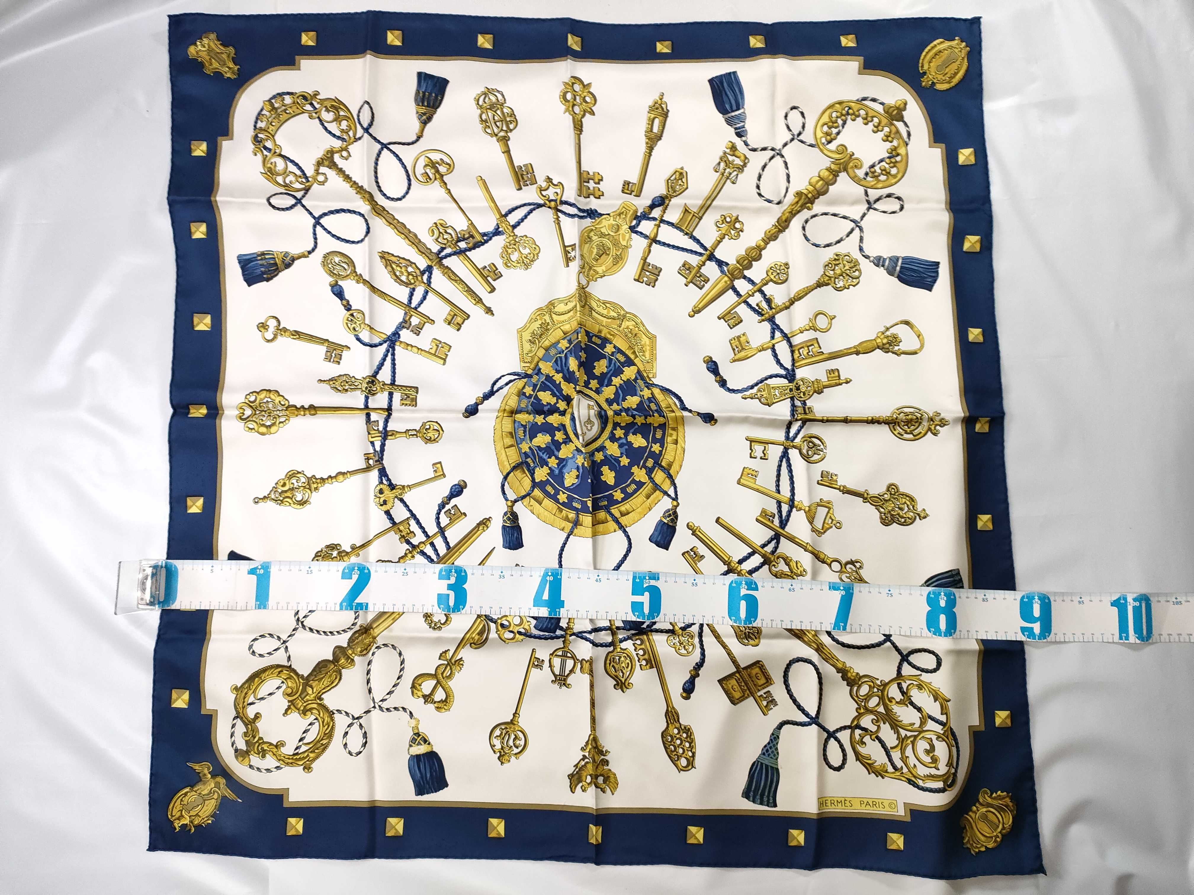 Hermès Paris Les Clefs Silk Scarf