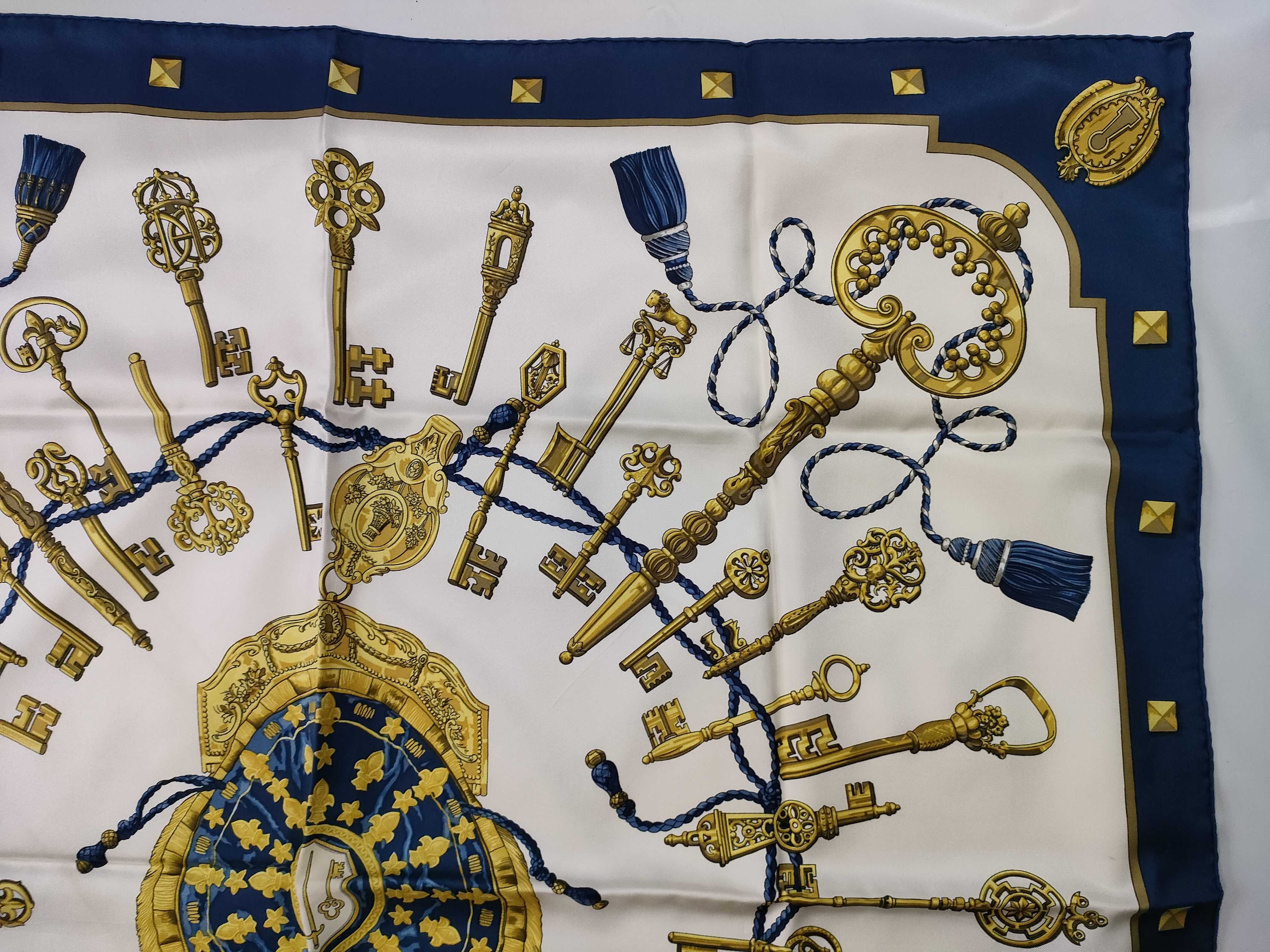 Hermès Paris Les Clefs Silk Scarf