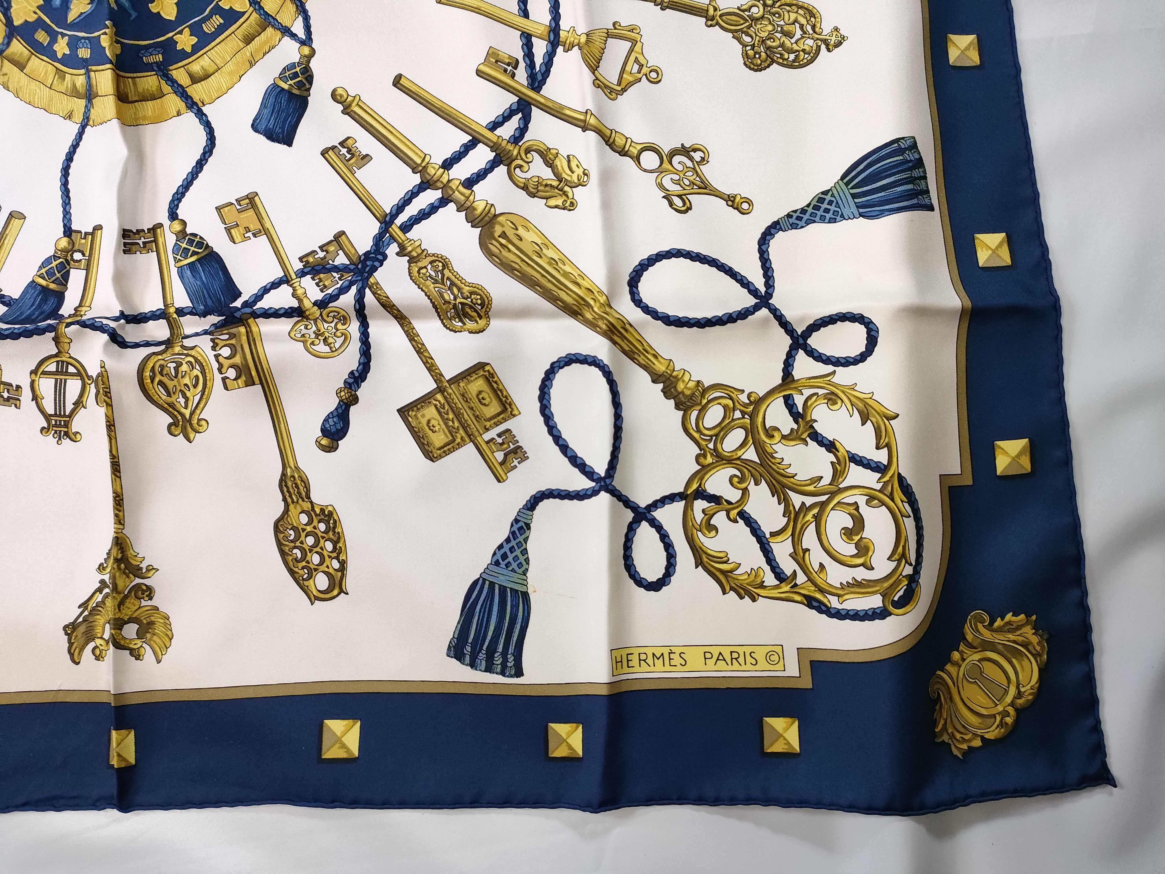Hermès Paris Les Clefs Silk Scarf
