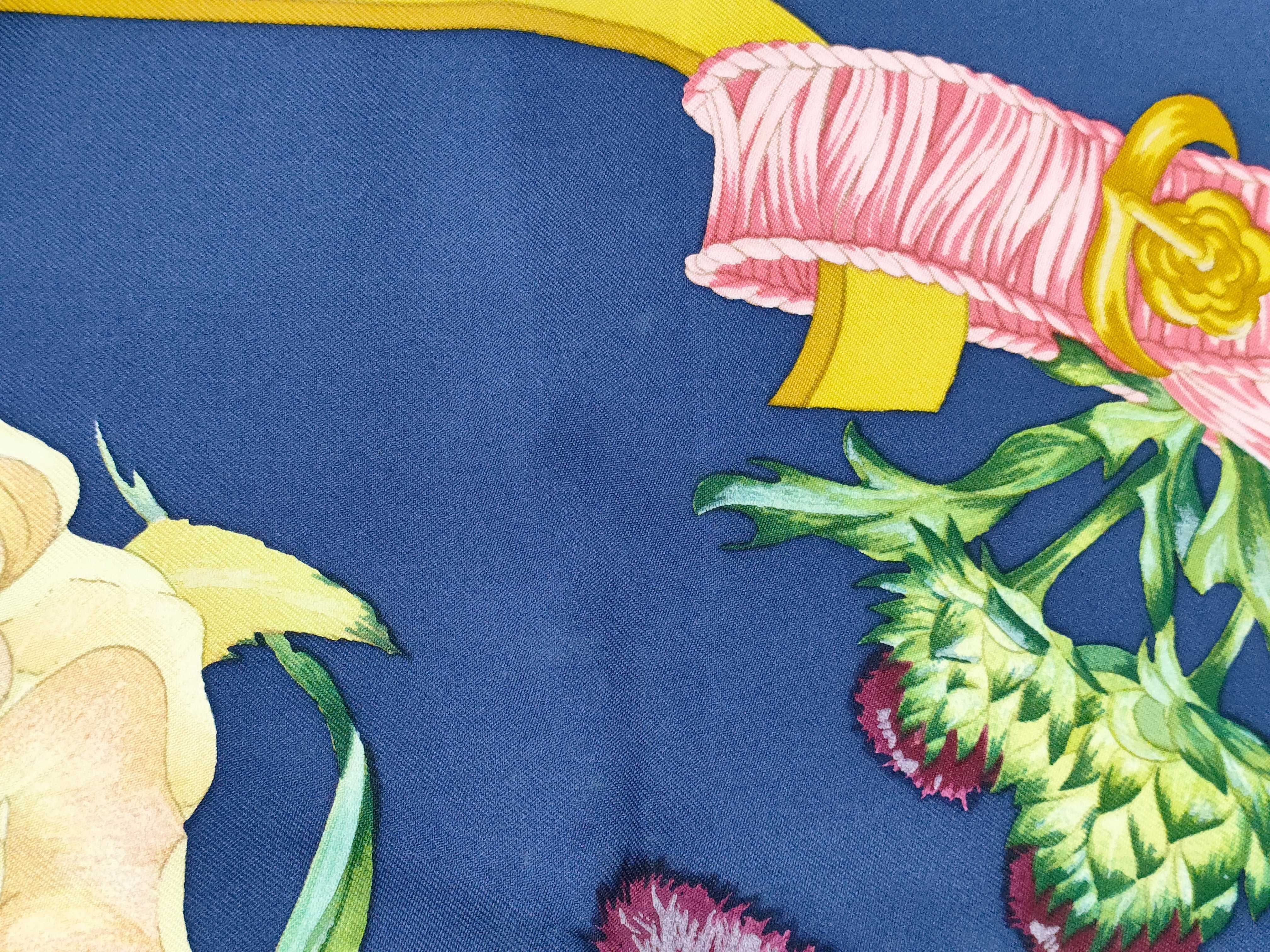 Hermès Regina Navy Blue Silk Carré 90 Scarf