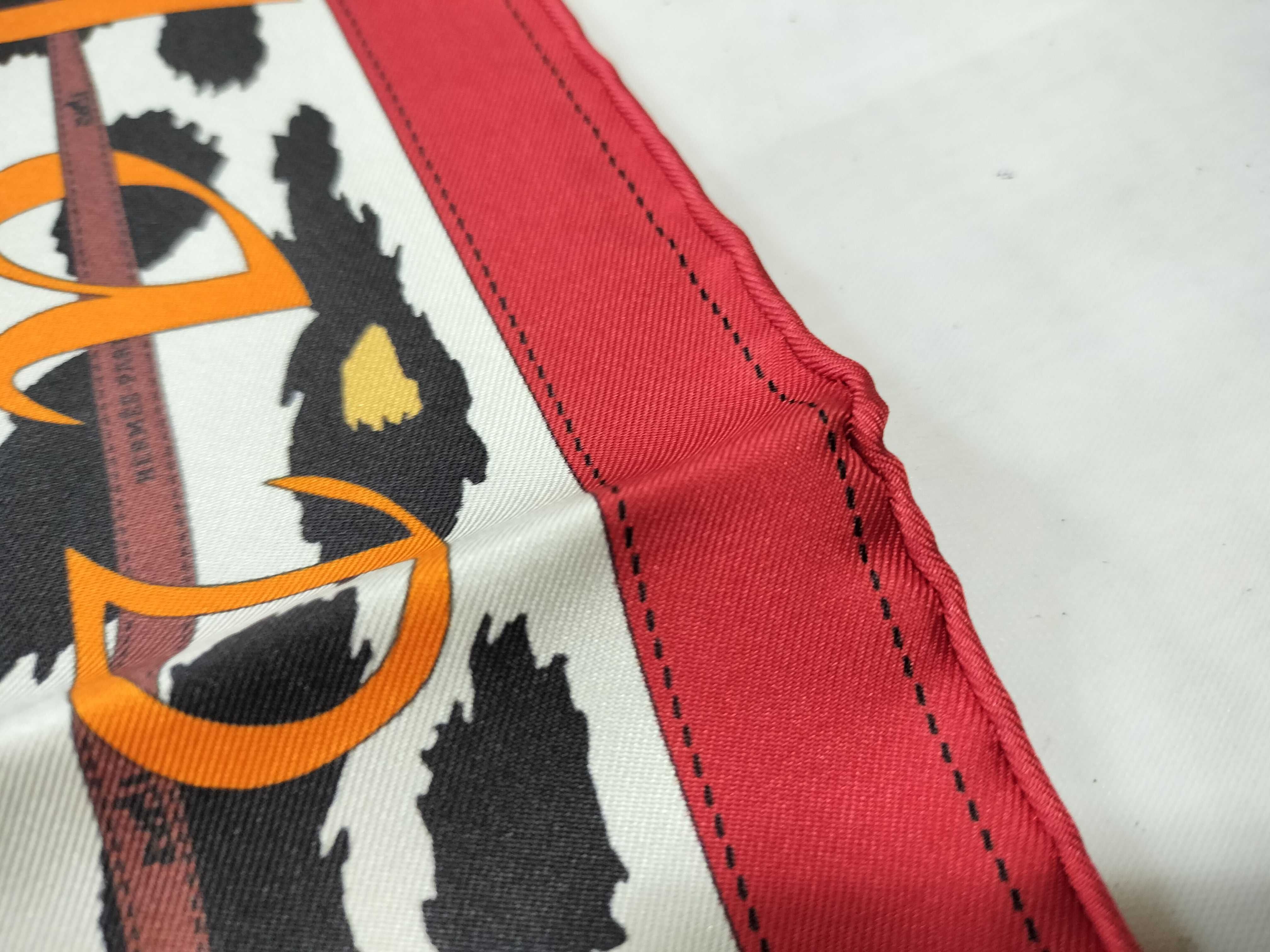 Hermès Monsieur et Madame Silk Gavroche Scarf with Box