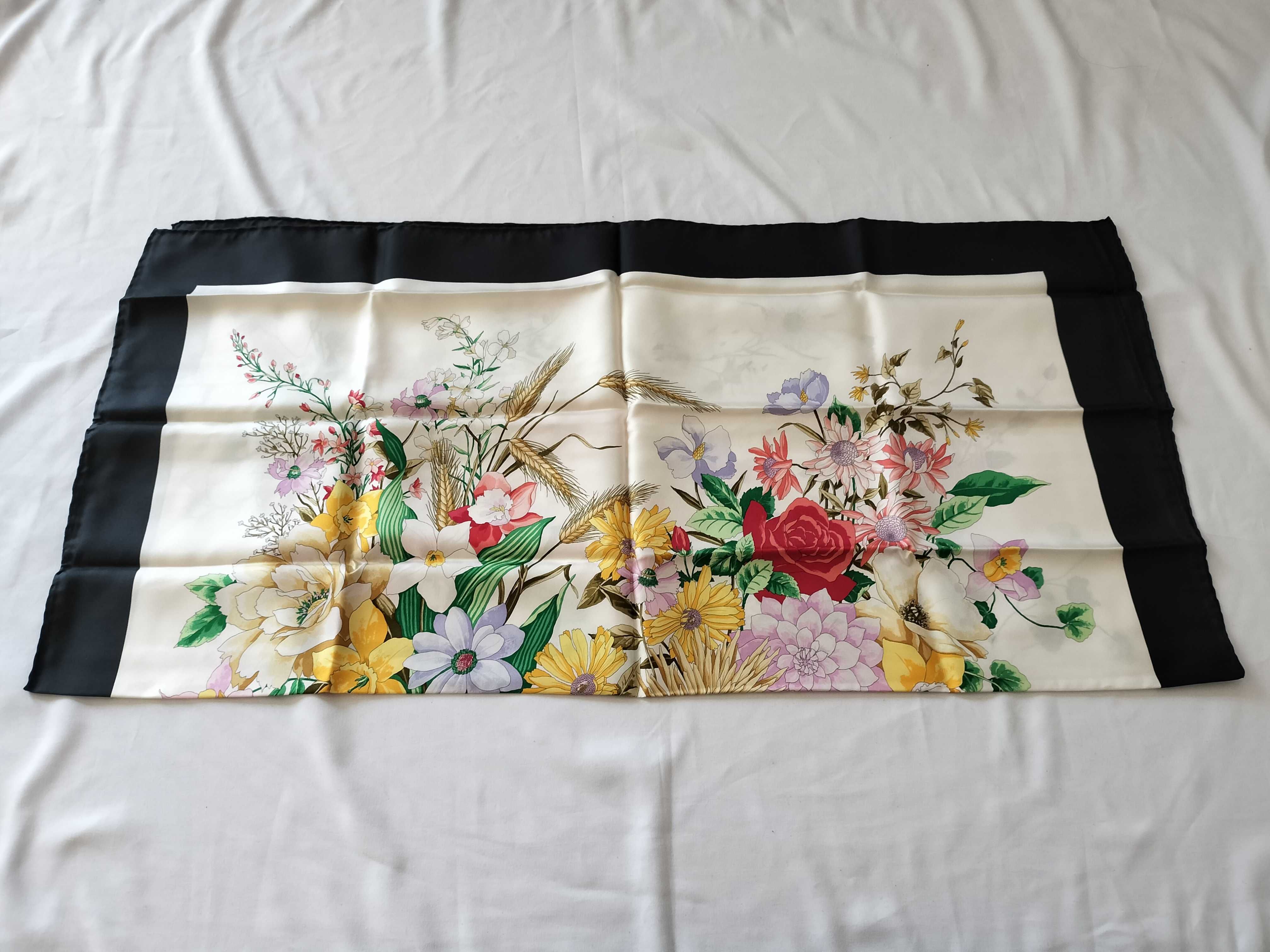 Gucci Vintage Flora Pattern Silk Square Scarf