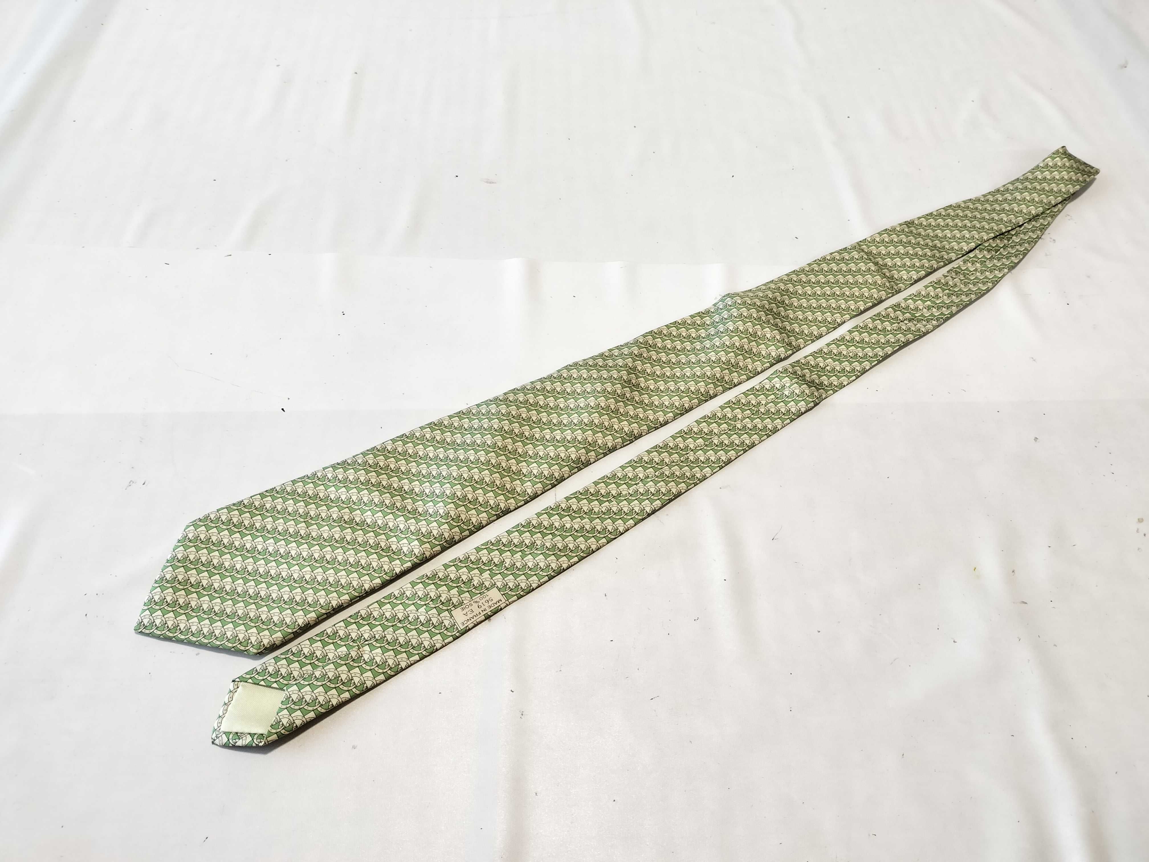 Hermes Silk Necktie Pattern 5619 EA Equestrian Stirrup Print Green
