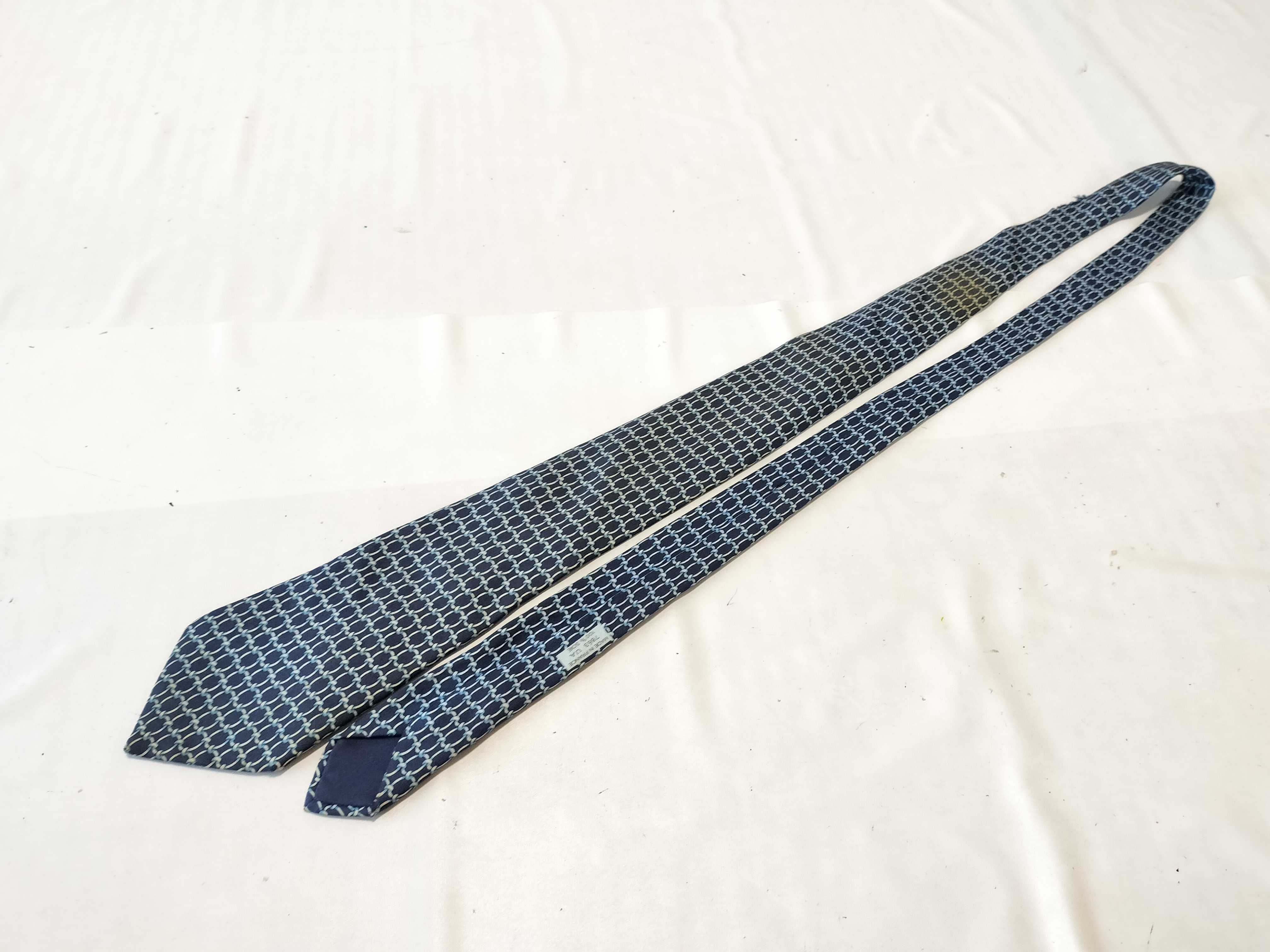 Hermès Silk Necktie Pattern 7863 UA Navy Blue Chain Link Motif