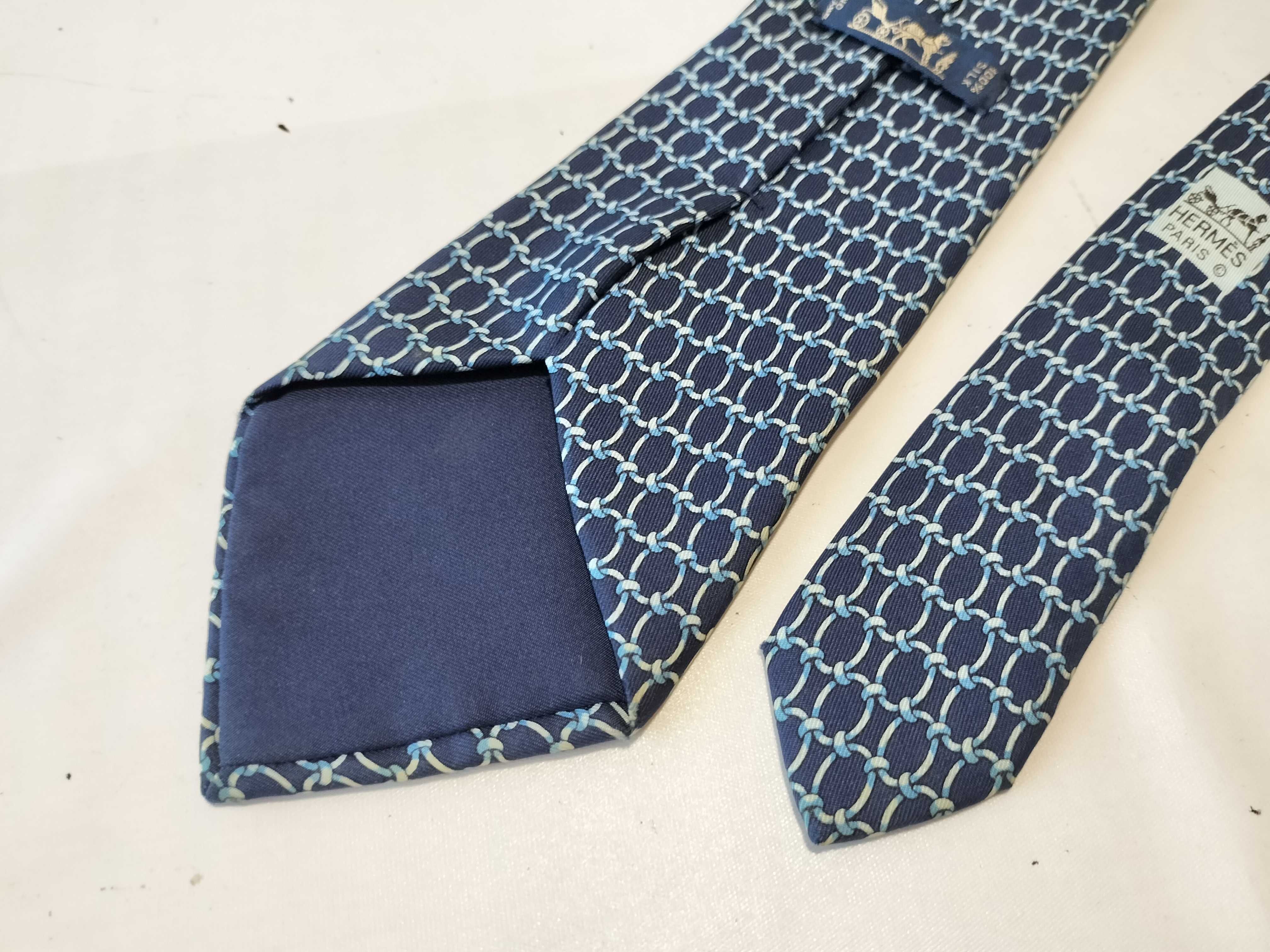 Hermès Silk Necktie Pattern 7863 UA Navy Blue Chain Link Motif