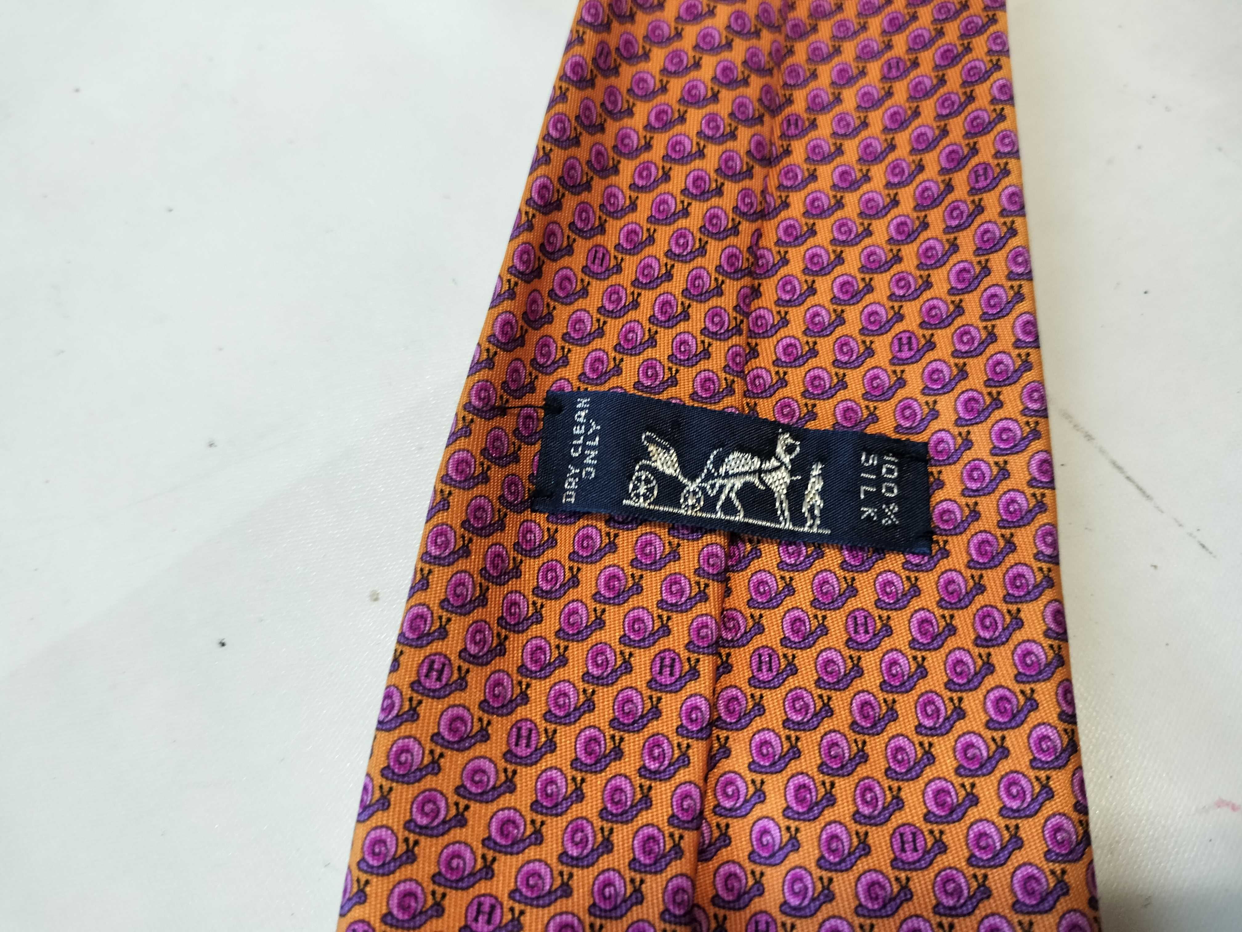 Hermès Silk Twill Necktie in Snail Pattern 5628 EA