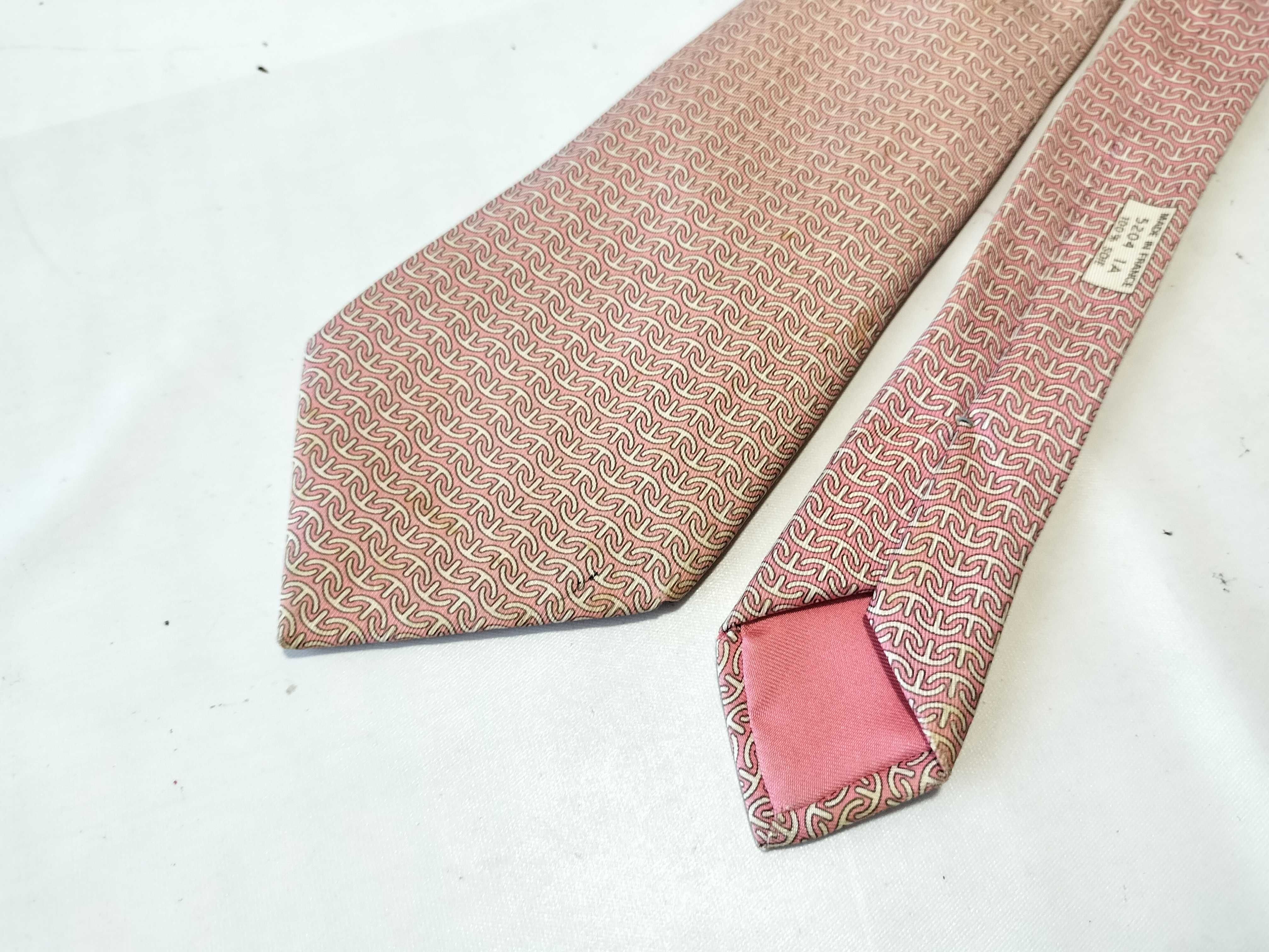 Hermès Men's Silk Necktie, Pattern 5204 IA