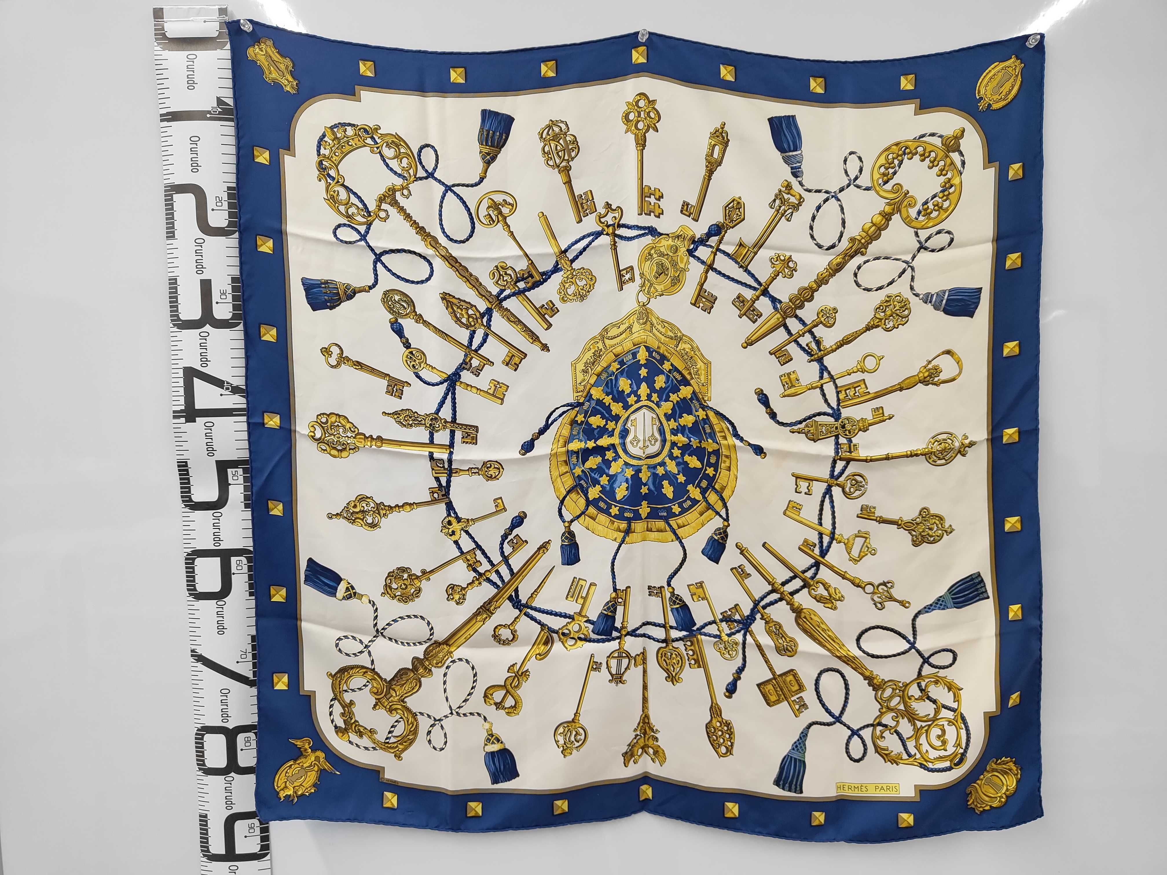 Hermes Silk Carre 90 Scarf in Les Clefs Pattern