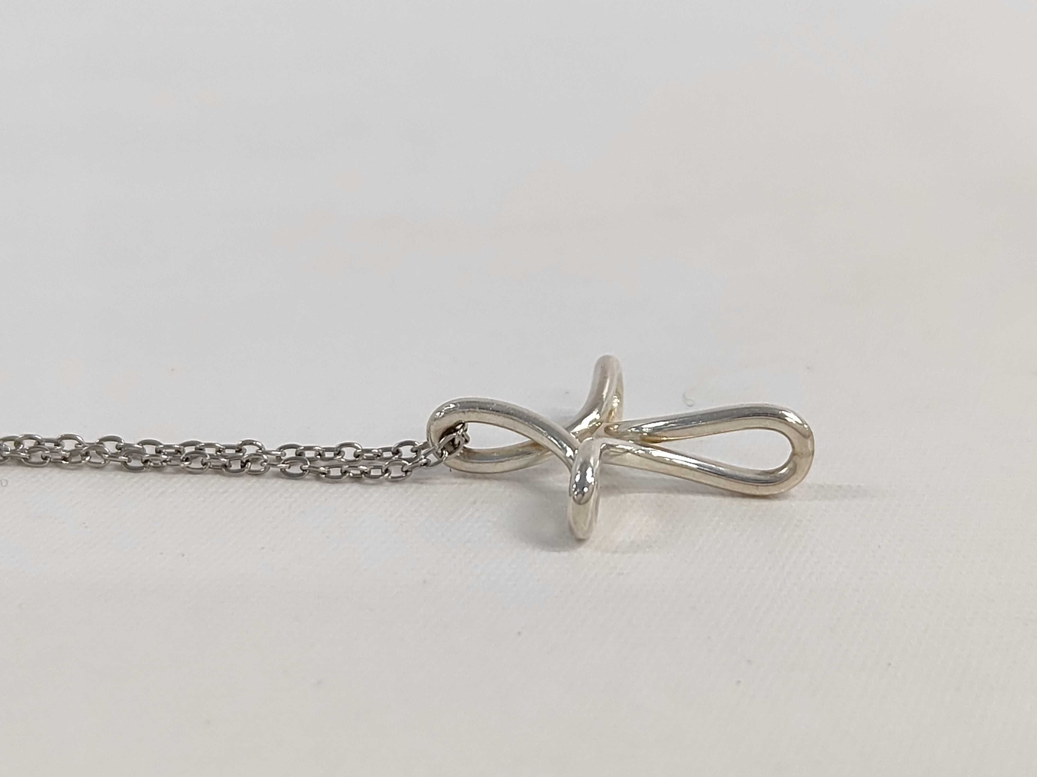 Tiffany and Co. Elsa Peretti Sterling Silver Infinity Cross Pendant Necklace