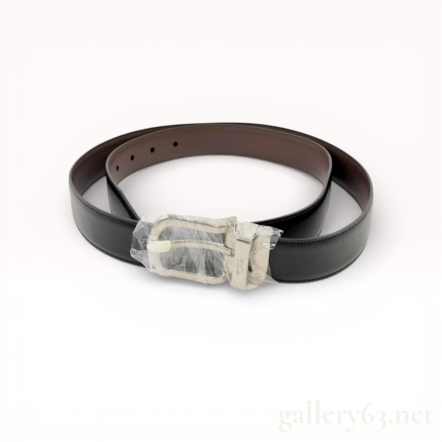 Tumi Men's Reversible Leather Belt with Box