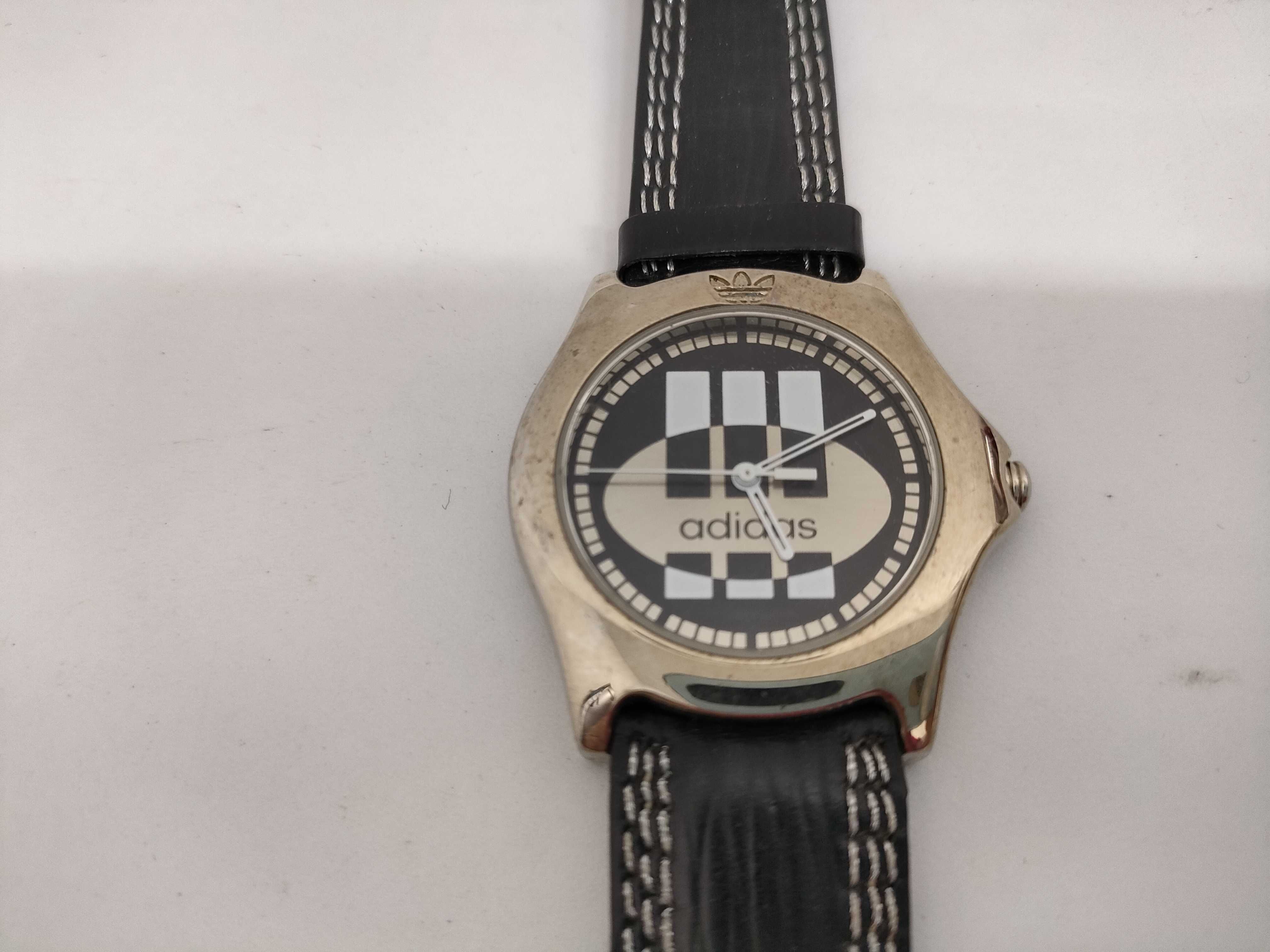 Adidas Reference 10-5762 Quartz Wristwatch