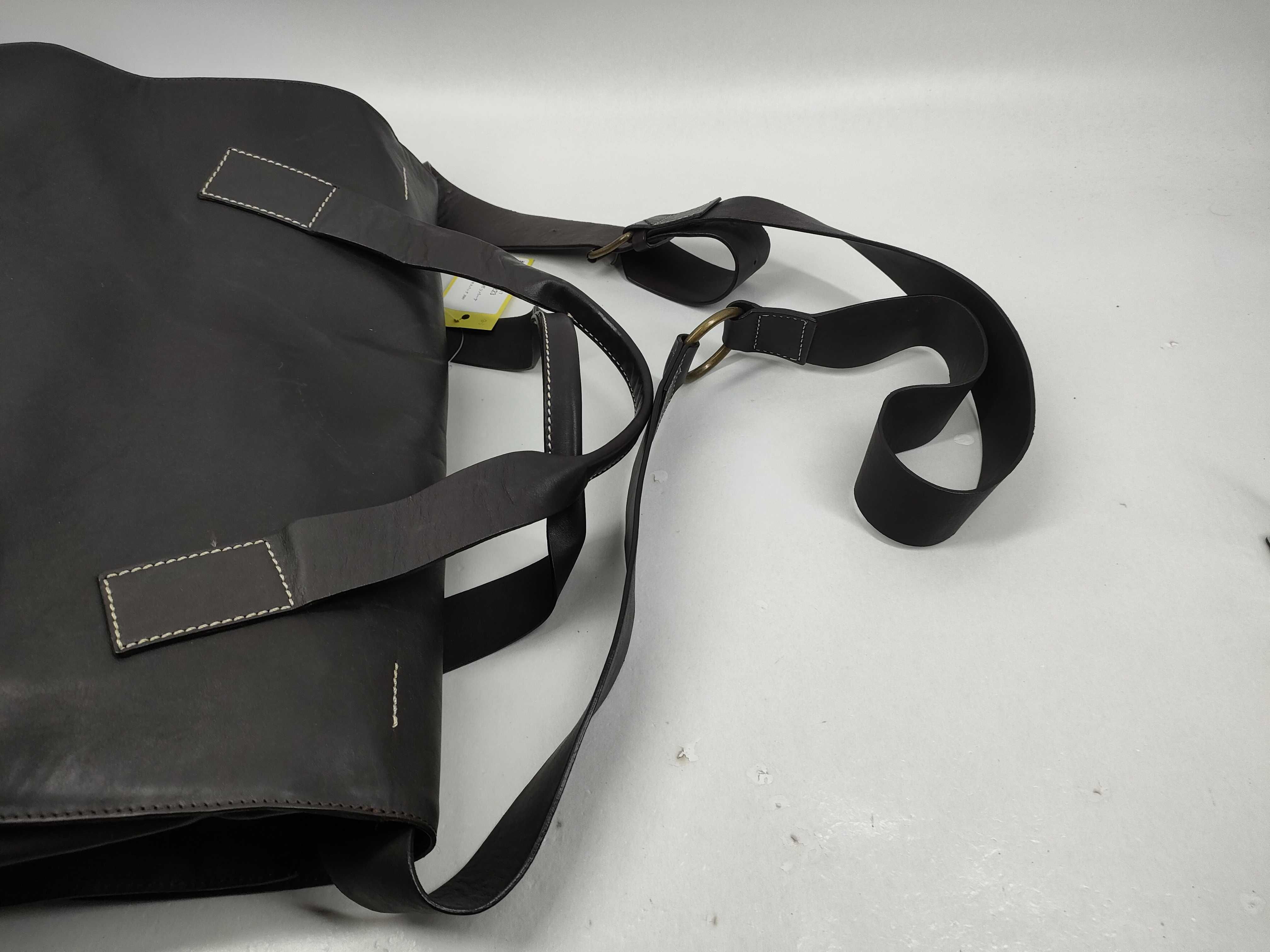 D&G Dolce & Gabbana Brown Leather Messenger Bag with Buckle Closures