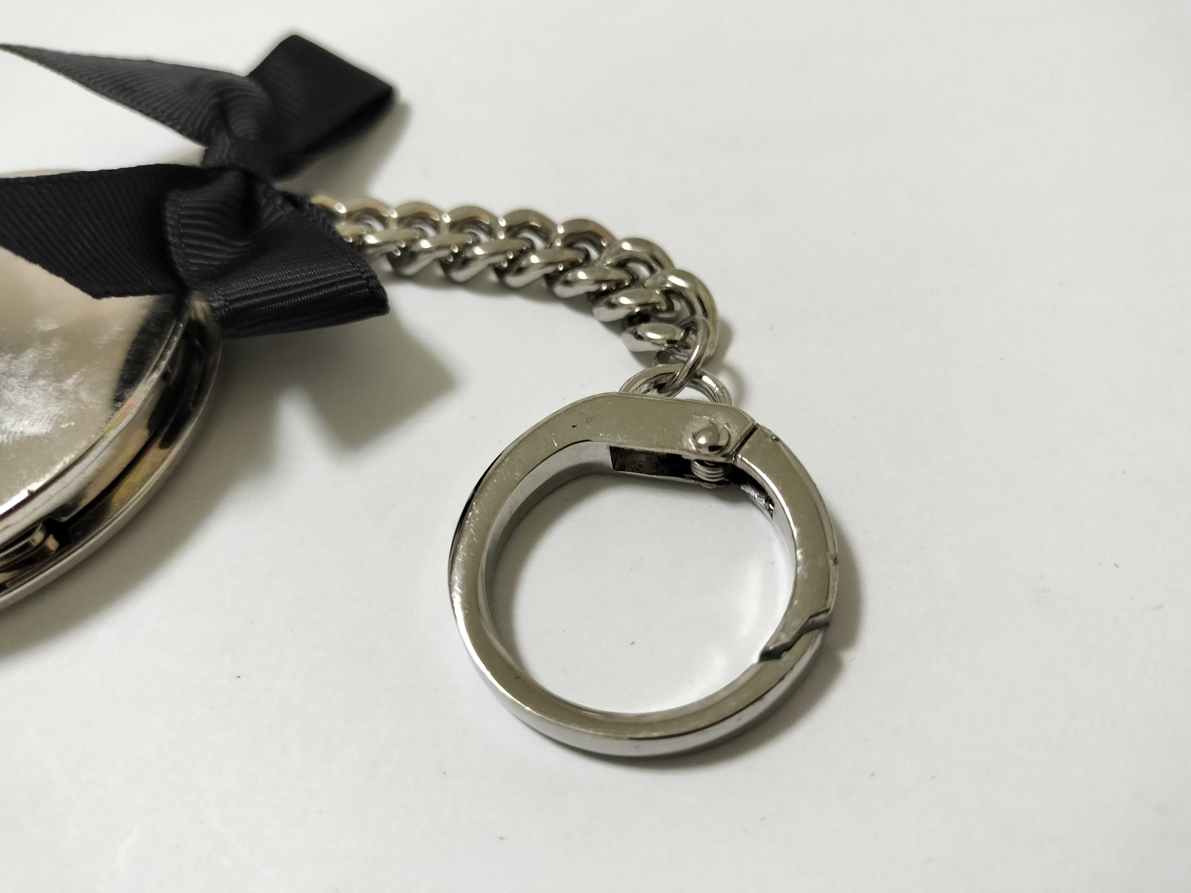 Dior Beaute Silver-Tone Folding Purse Hanger Keychain