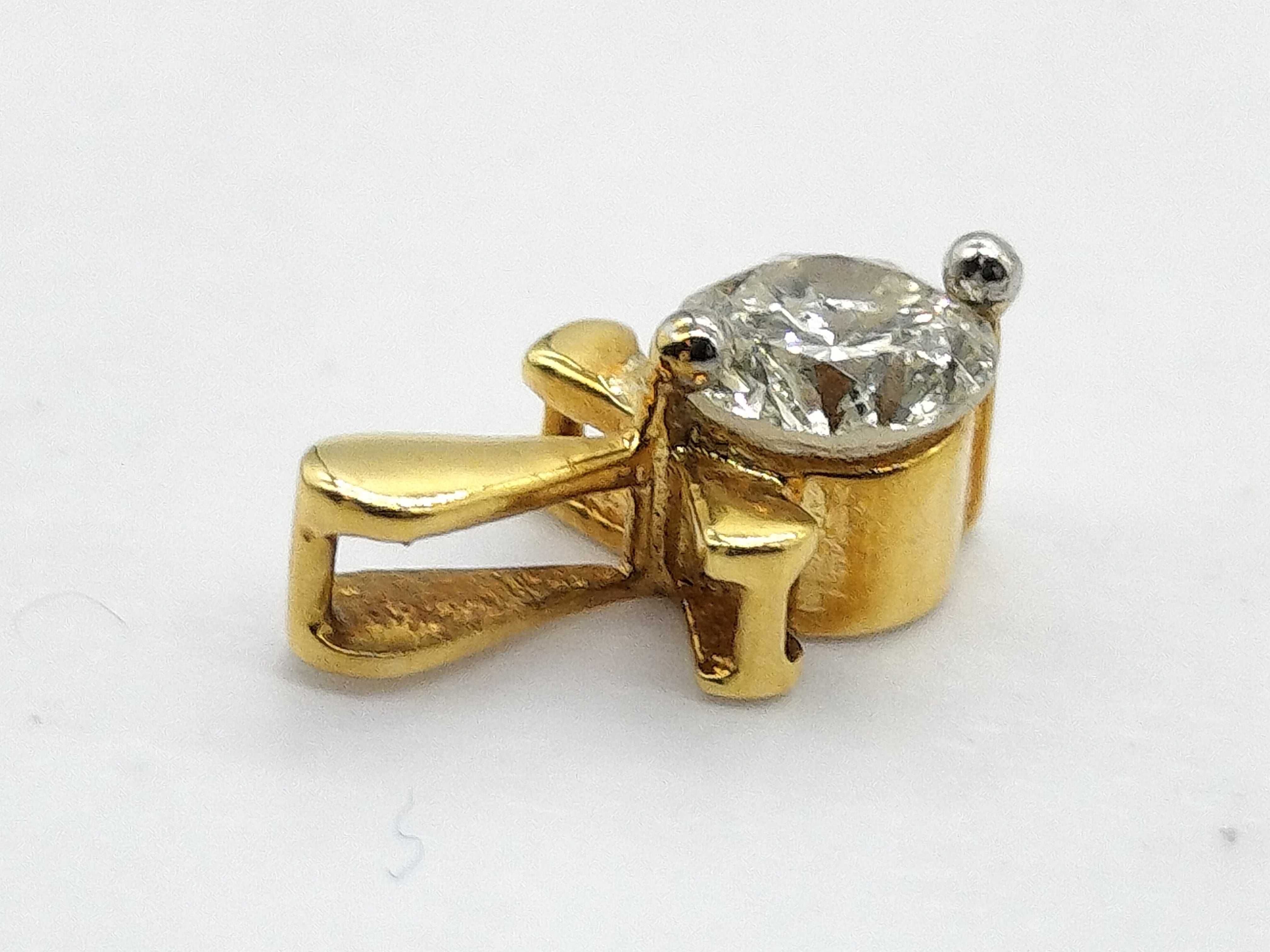 18K Yellow Gold and 0.43 Carat Round Brilliant-Cut Diamond Solitaire Pendant