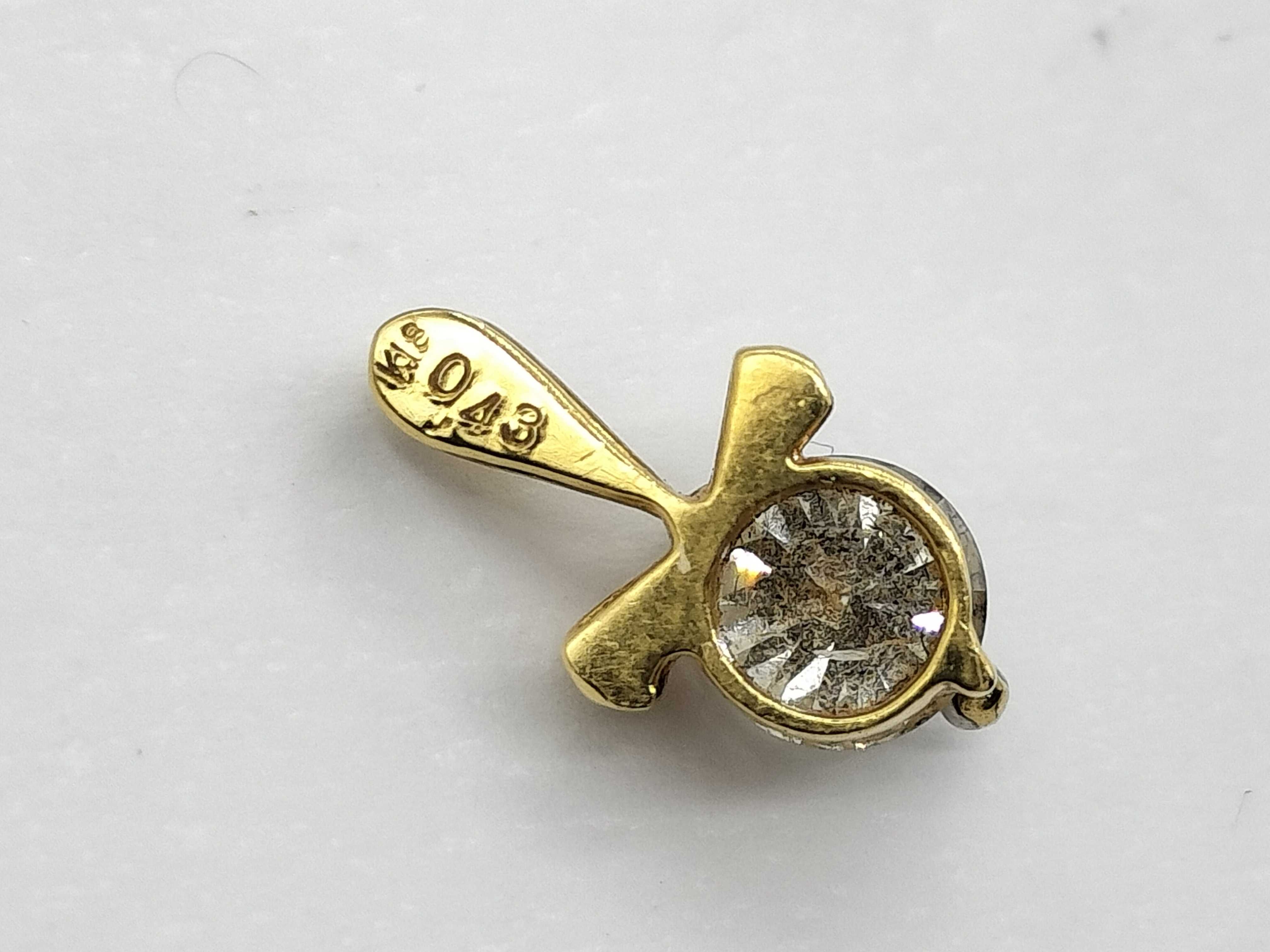 18K Yellow Gold and 0.43 Carat Round Brilliant-Cut Diamond Solitaire Pendant