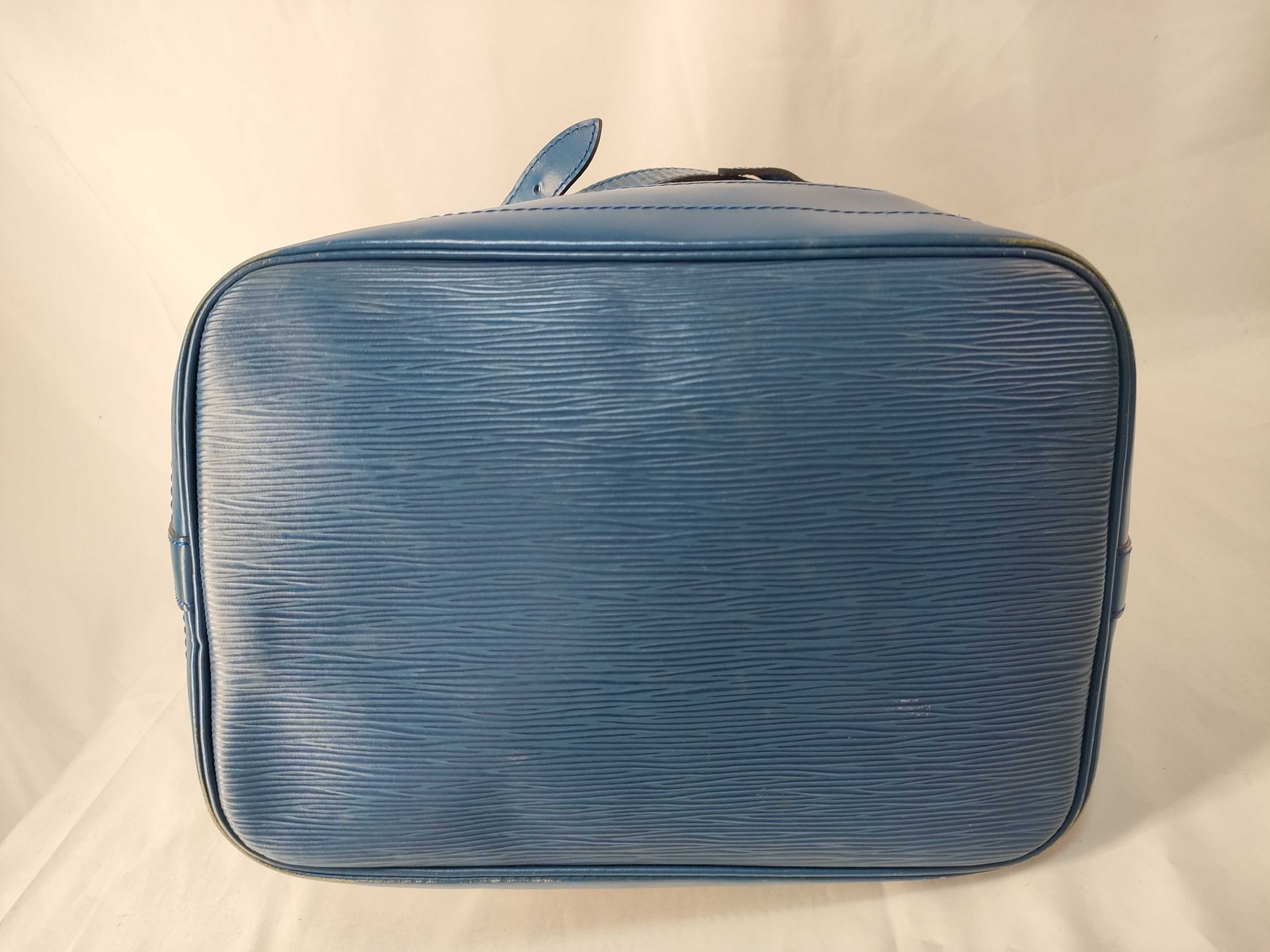 Louis Vuitton Toledo Blue Epi Leather Noe GM Bucket Bag