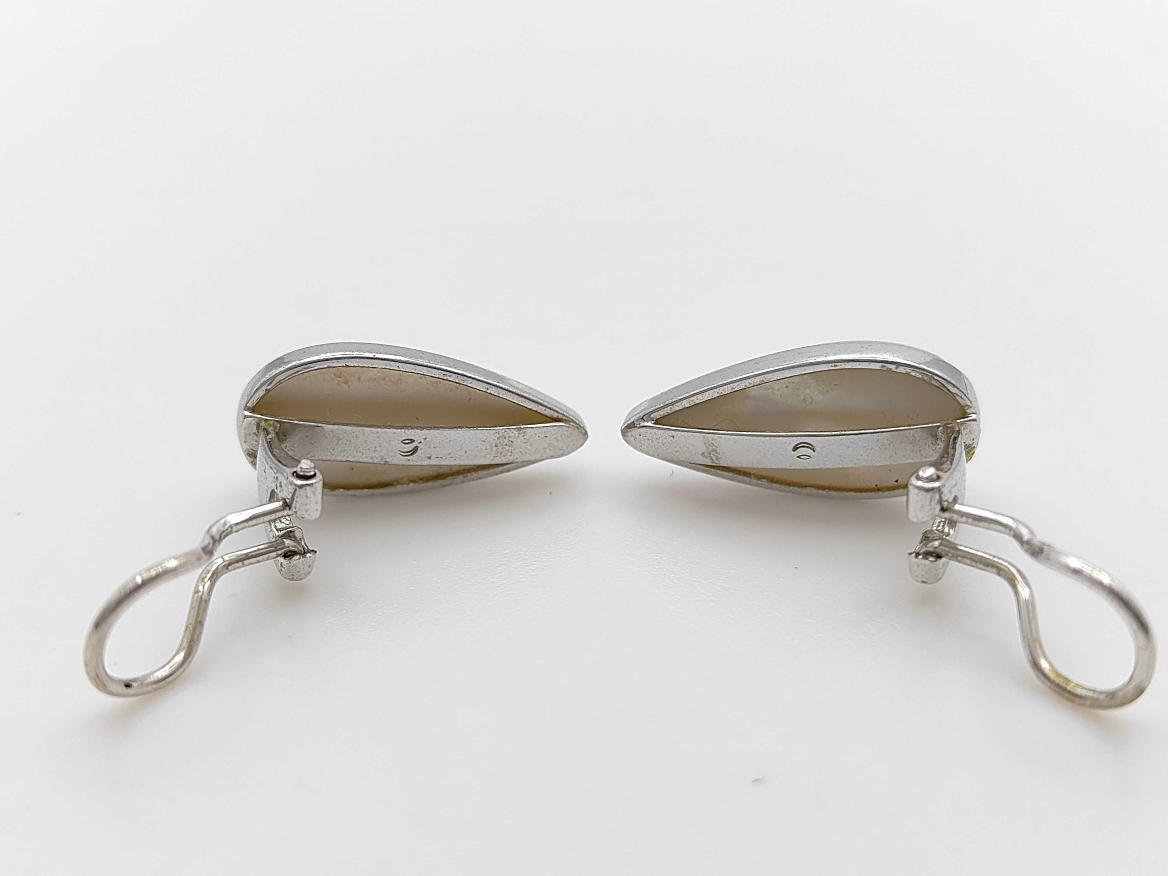 A Pair of Tasaki 14K White Gold and 19.5*9.6mm Pearl Earrings