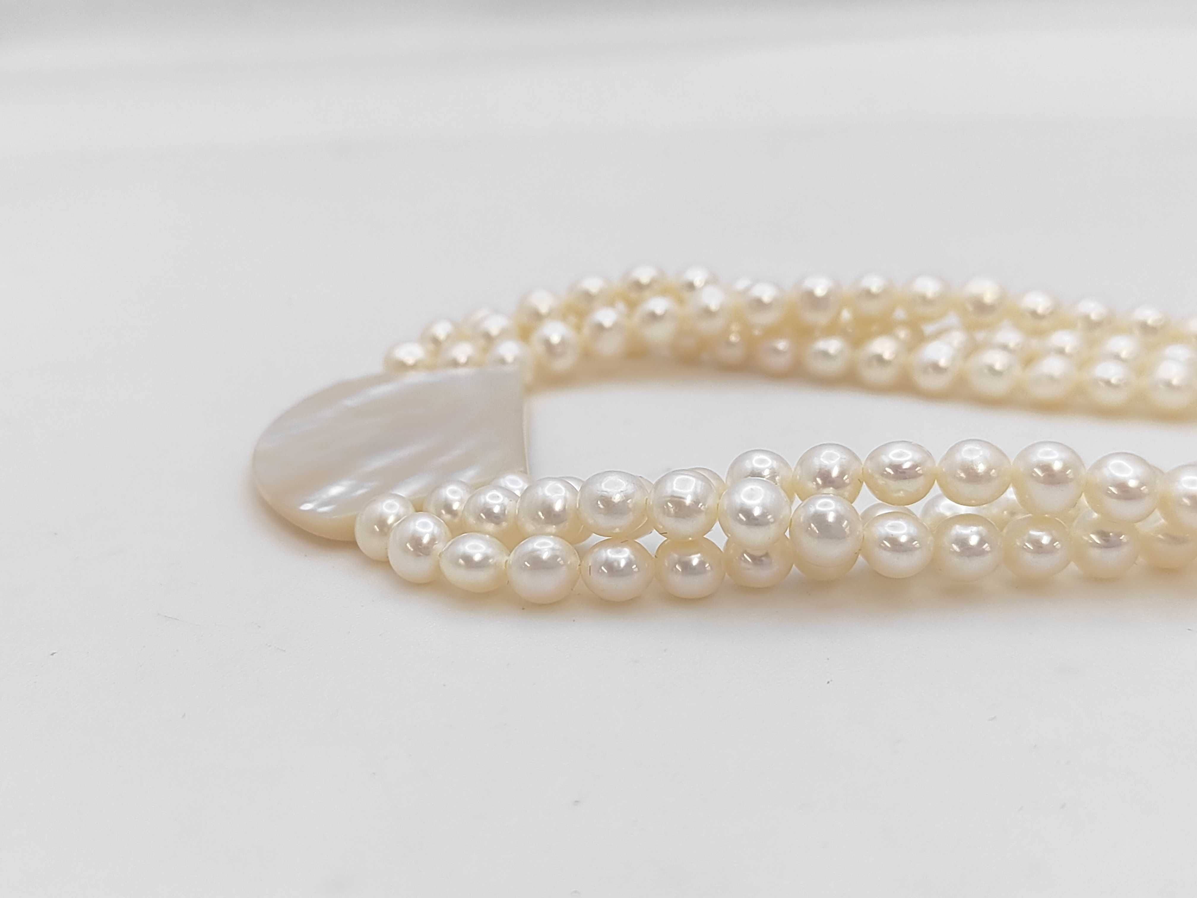 Triple-Strand Freshwater Pearl Necklace with Mother-of-Pearl Centerpiece