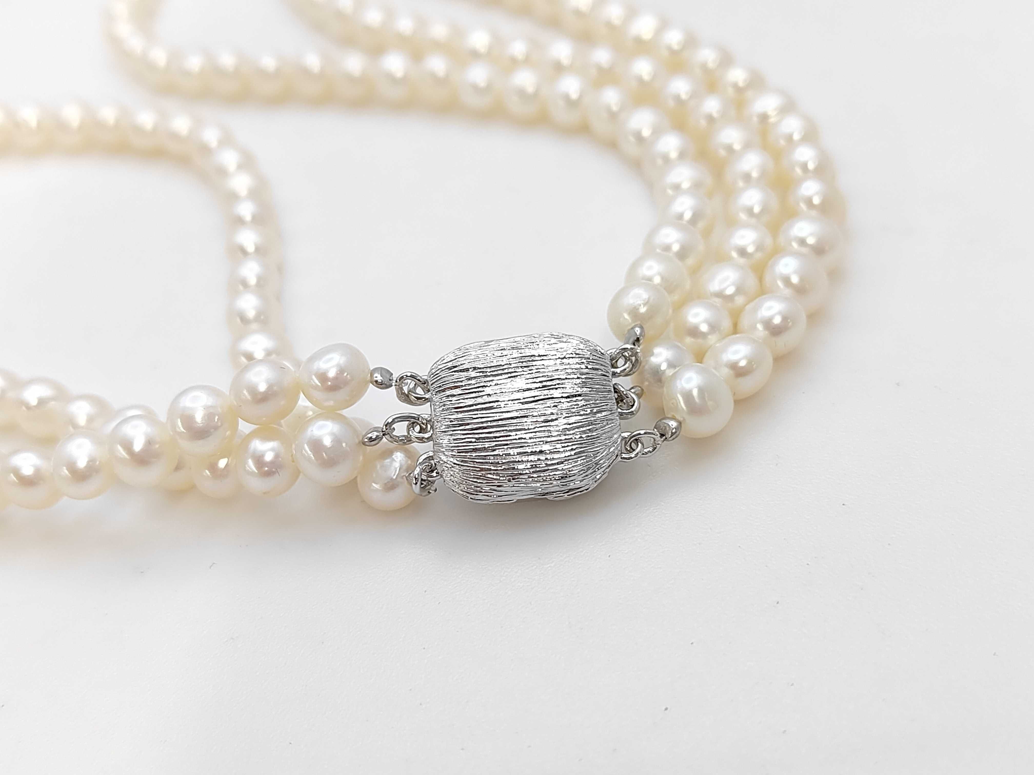 Triple-Strand Freshwater Pearl Necklace with Mother-of-Pearl Centerpiece
