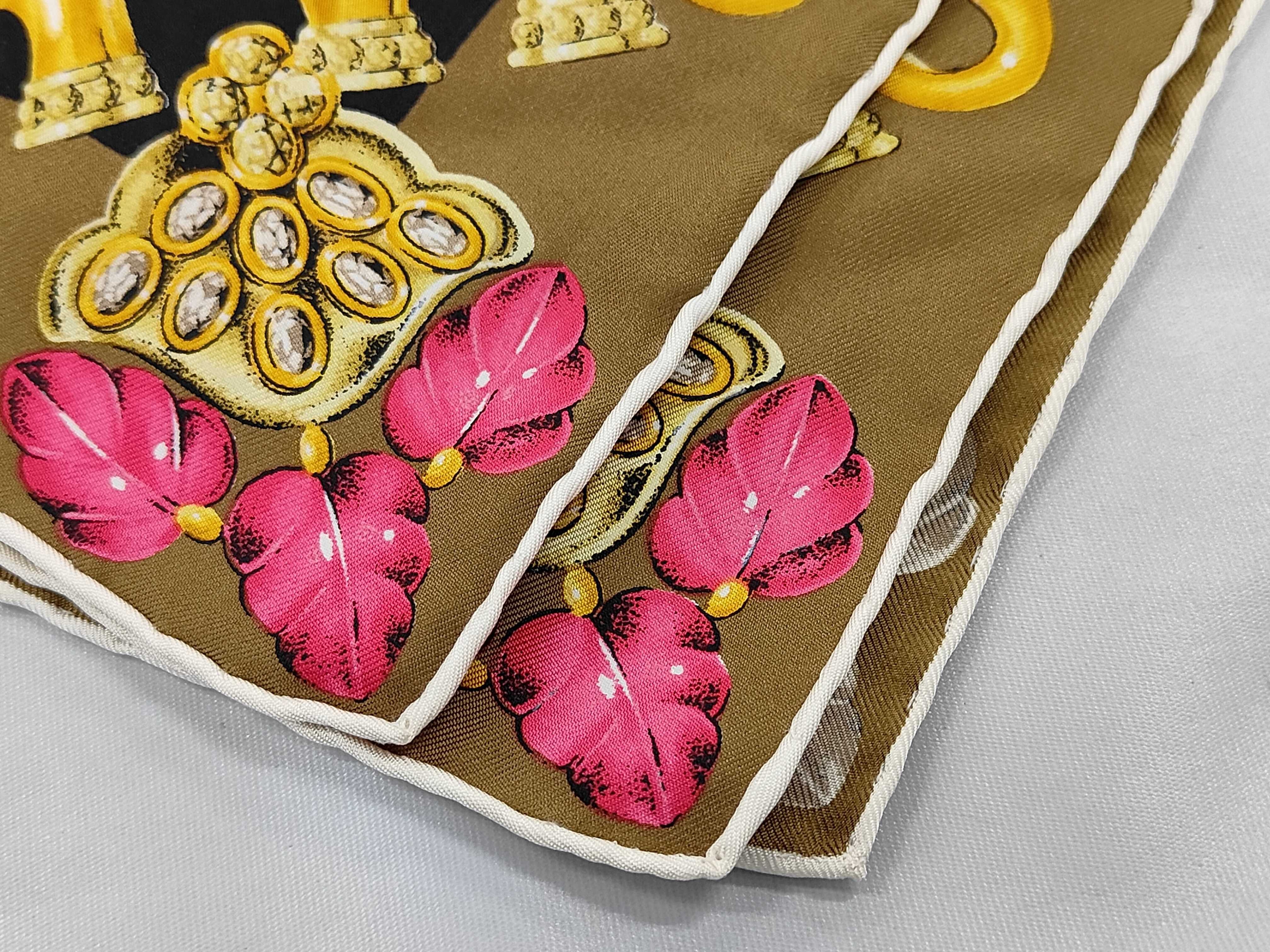 Must de Cartier L'Elephant Pattern Square Silk Scarf