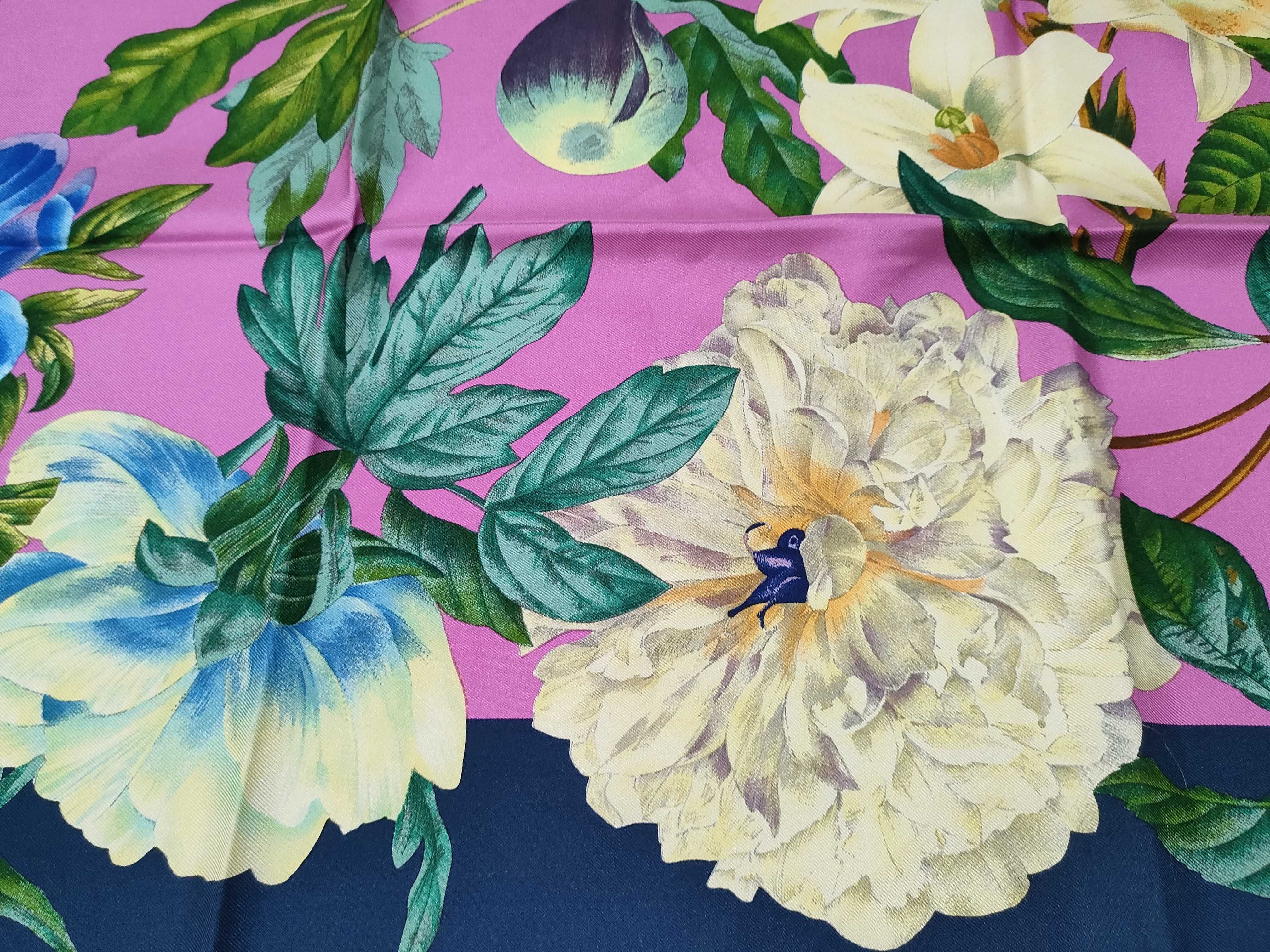 Gucci Flora Pink and Navy Silk Twill Scarf