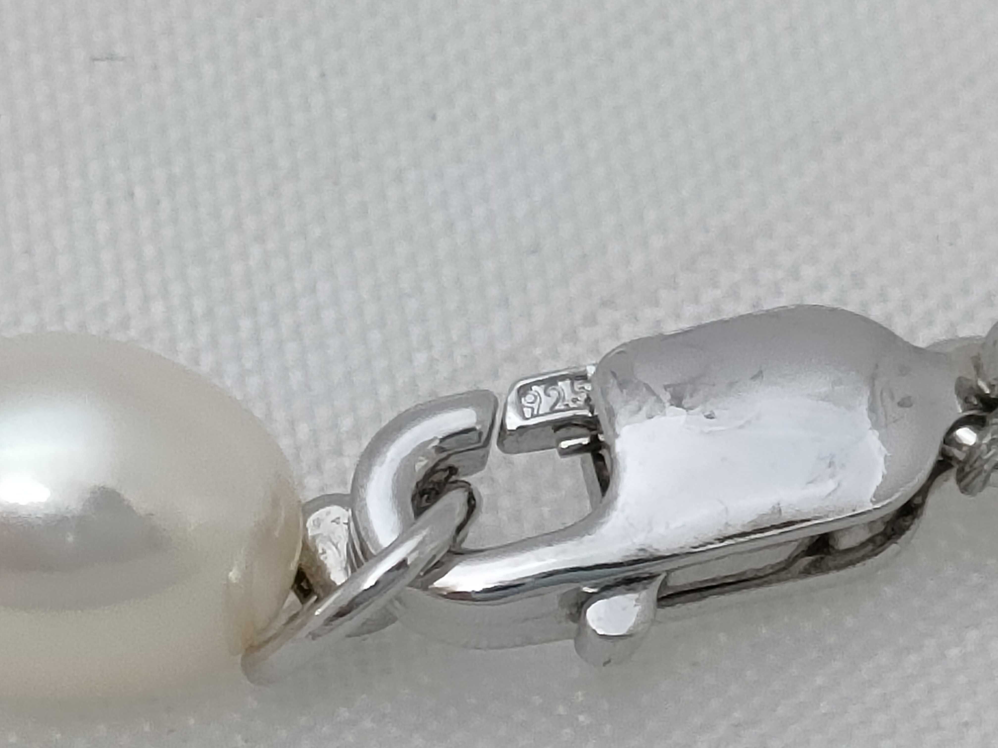 Sterling Silver and Freshwater Pearl Wavy Station Necklace