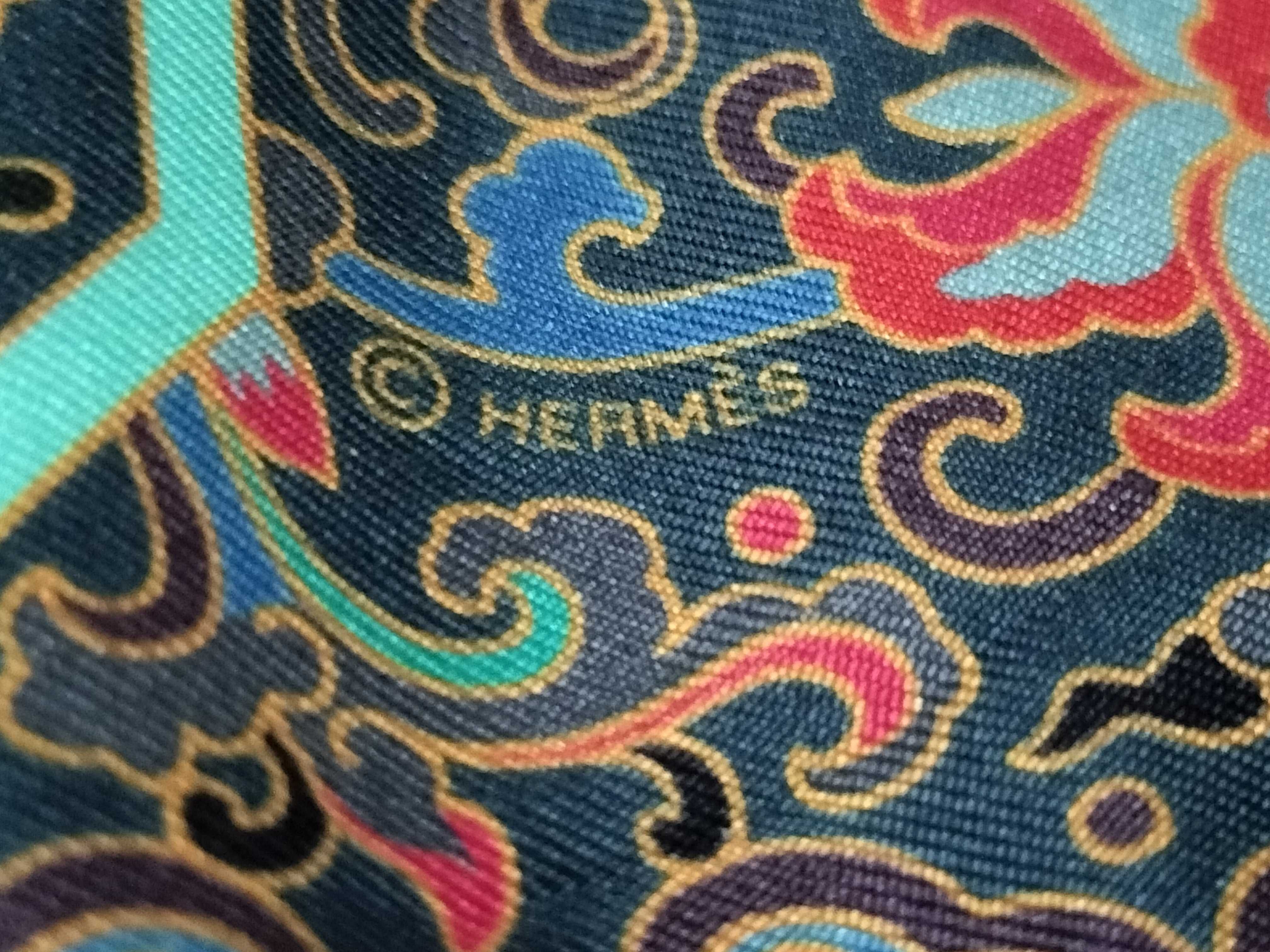 Hermes Collections Imperiales Silk Twilly Scarf