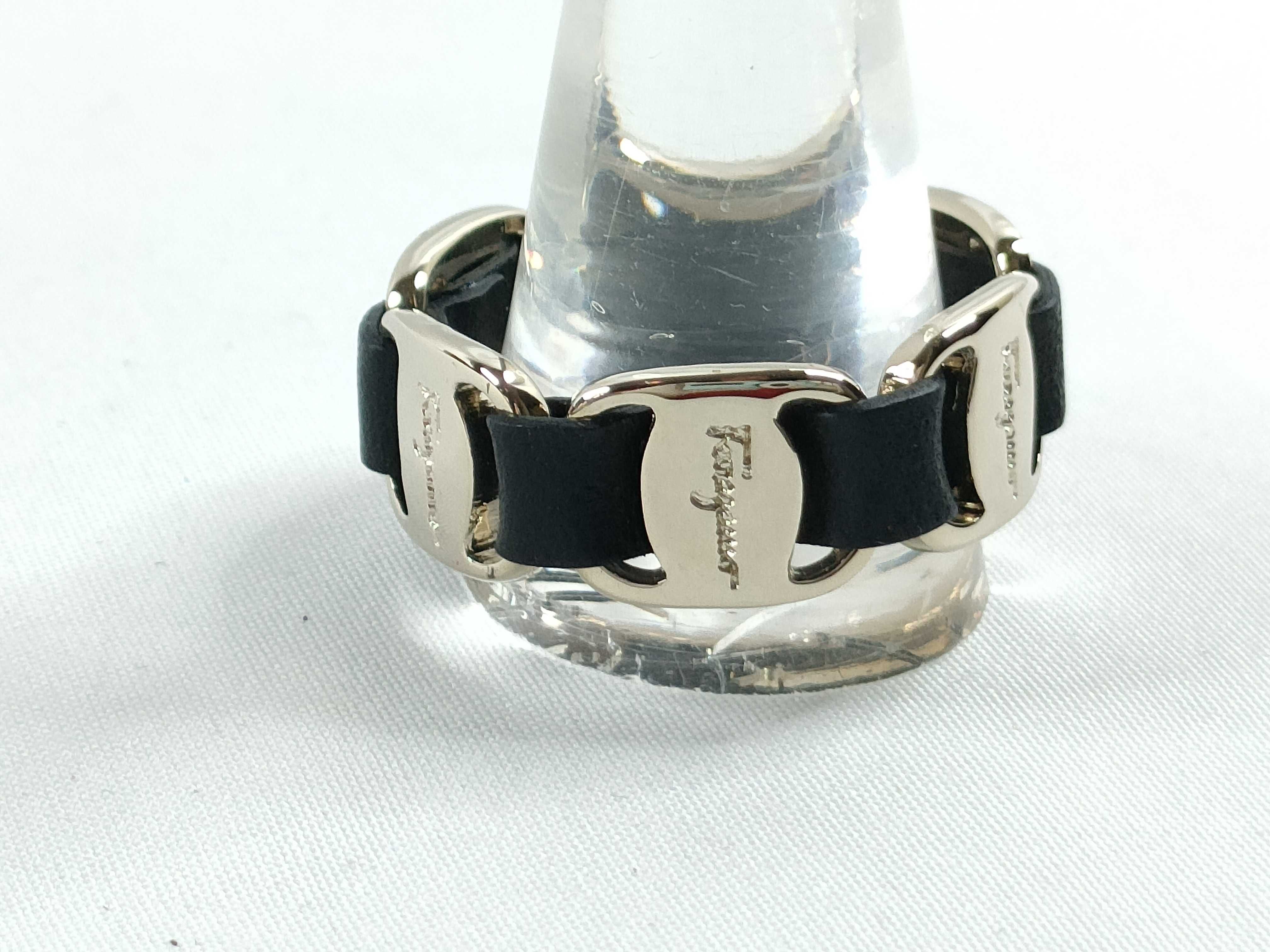 Salvatore Ferragamo Silver-Toned and Black Leather Band Scarf Ring